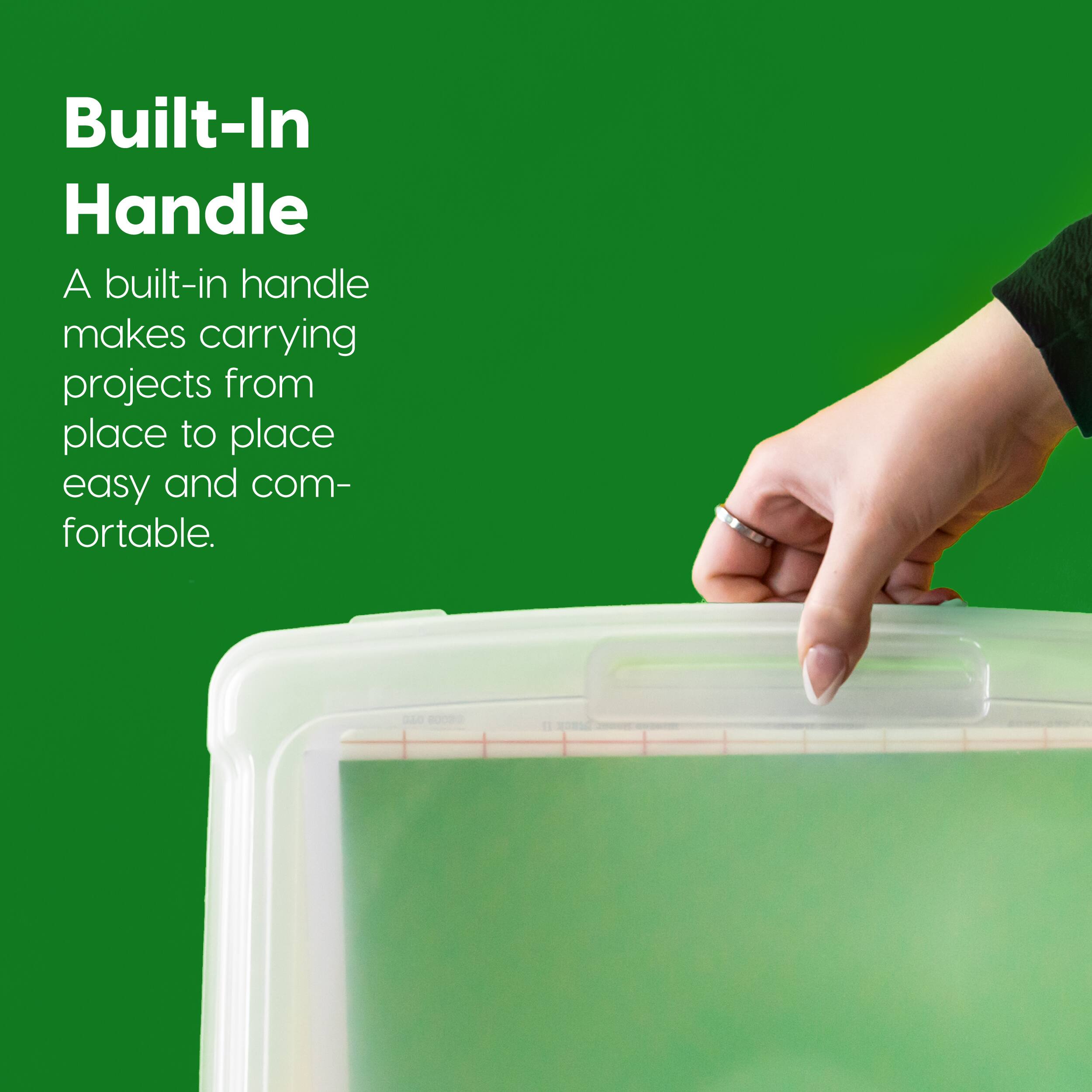 Built-In Handle

A built-in handle makes carrying projects from place to place easy and comfortable.