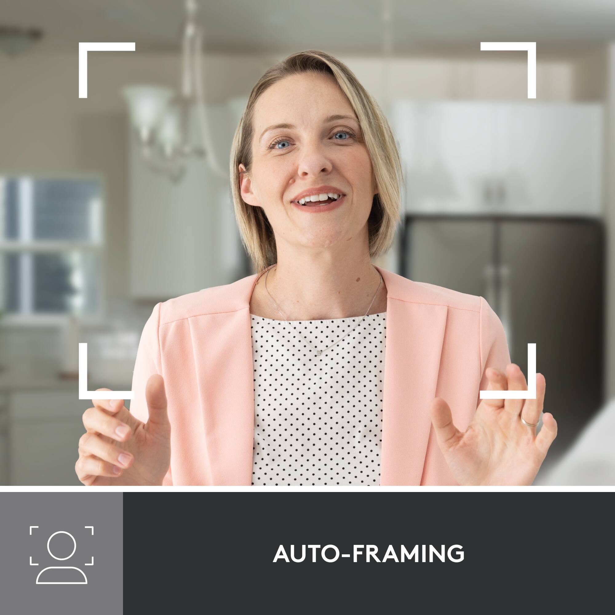 Alt View 7. Logitech - Brio 500 1920x1080p Webcam with Privacy Cover - Rose.