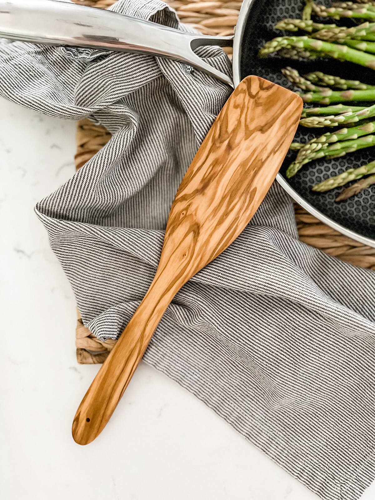 Alt View 3. Kuchenprofi - Cilio Toscana Olivewood Wok Turner, 11.8-Inch - Brown.