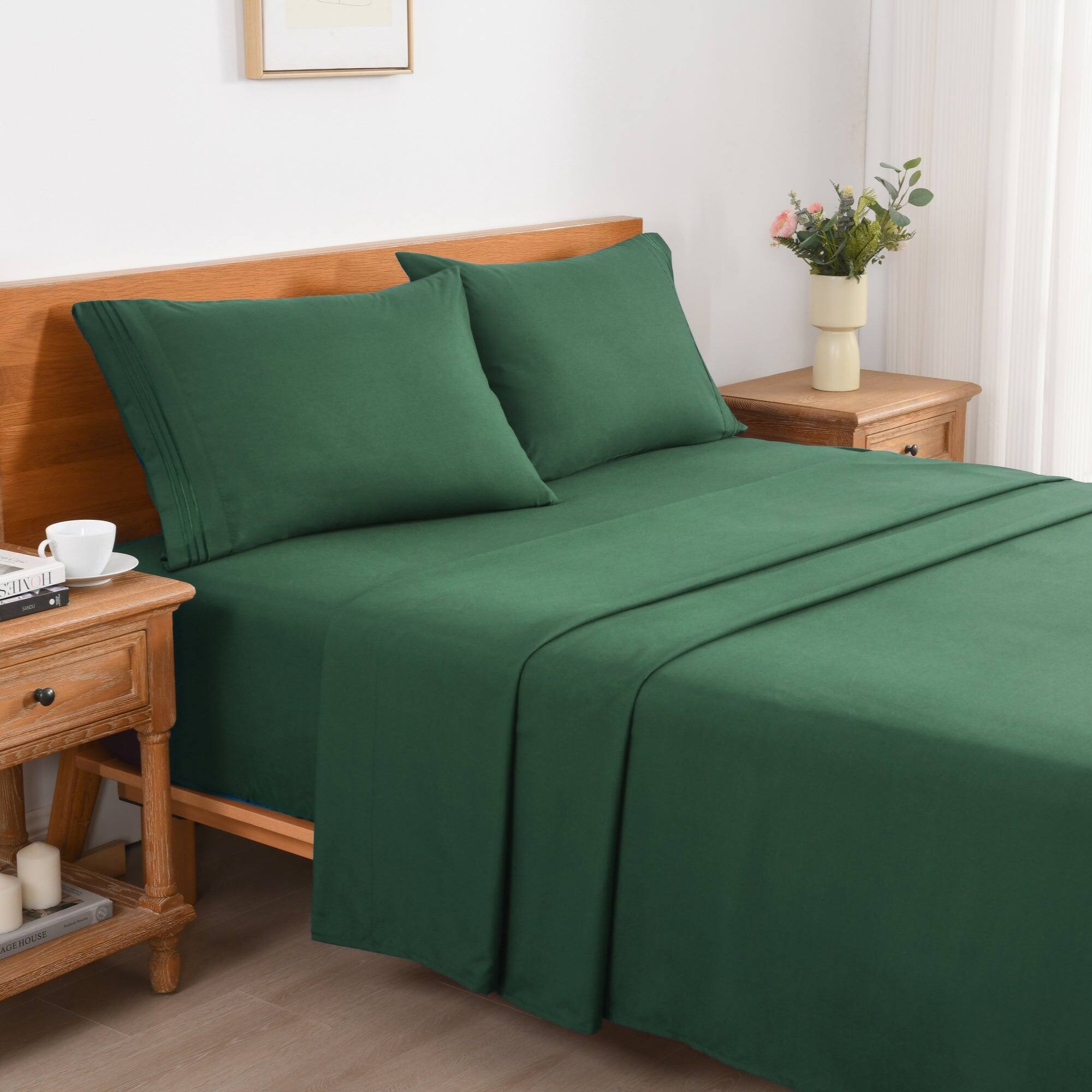 Left. MarCielo - Marcielo 3/4 Pcs Soft Solid & Embroidery Bed Sheets Set - Dark Green.