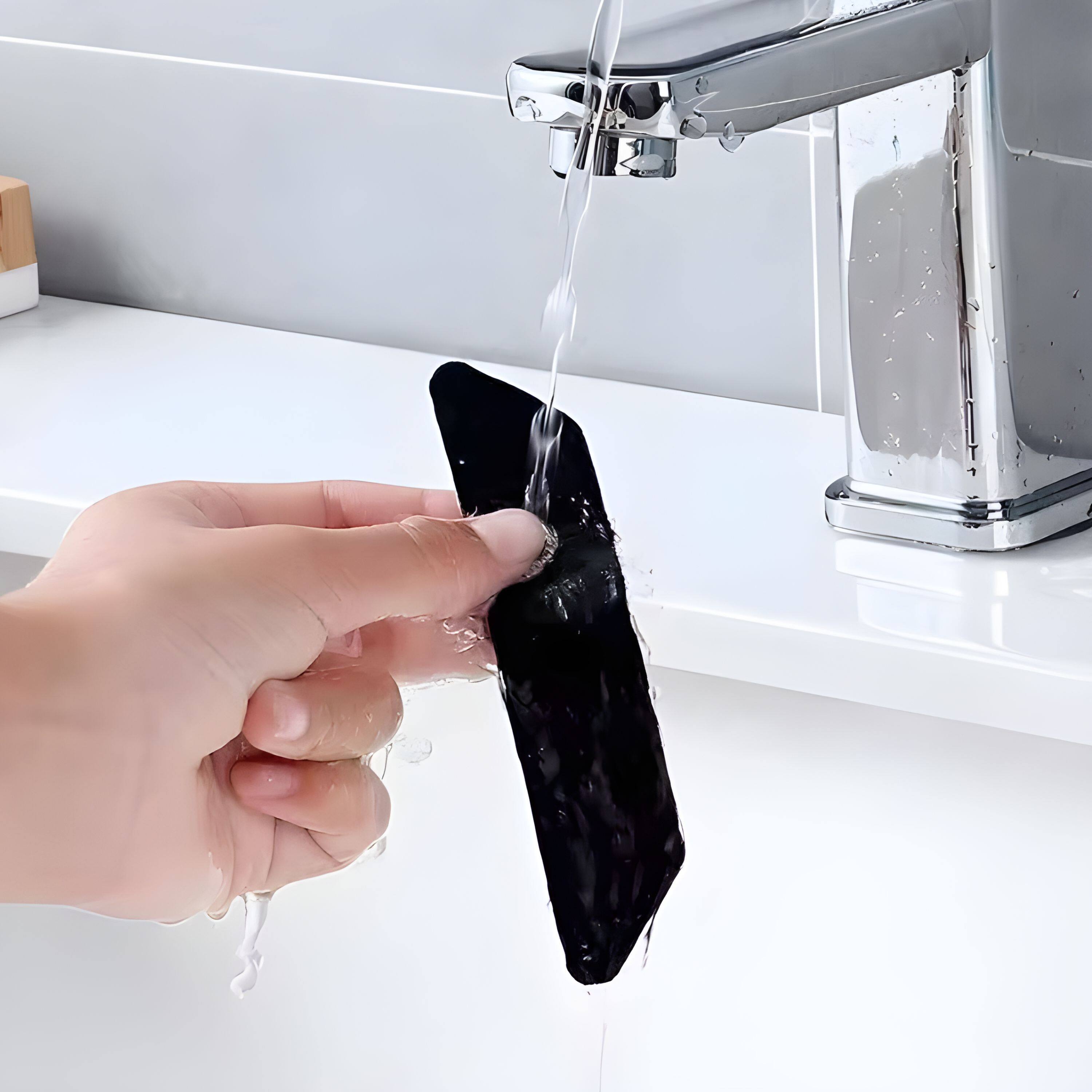 Angle. Kitcheniva - Non-slip Carpet Gripper Sticker - Black.