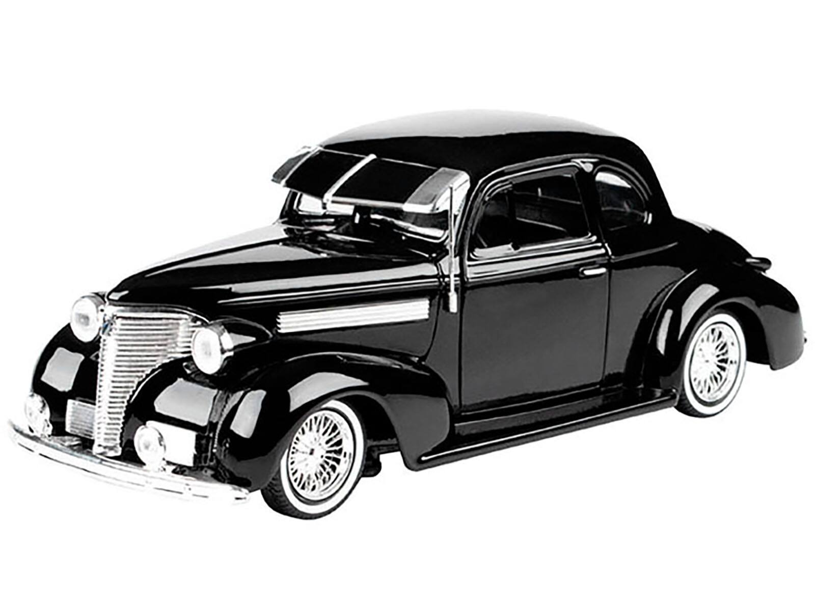 Alt View 1. Motormax - 1939 Chevrolet Coupe Lowrider Black "Get Low" Series 1/24 Diecast Model Car by Motormax.