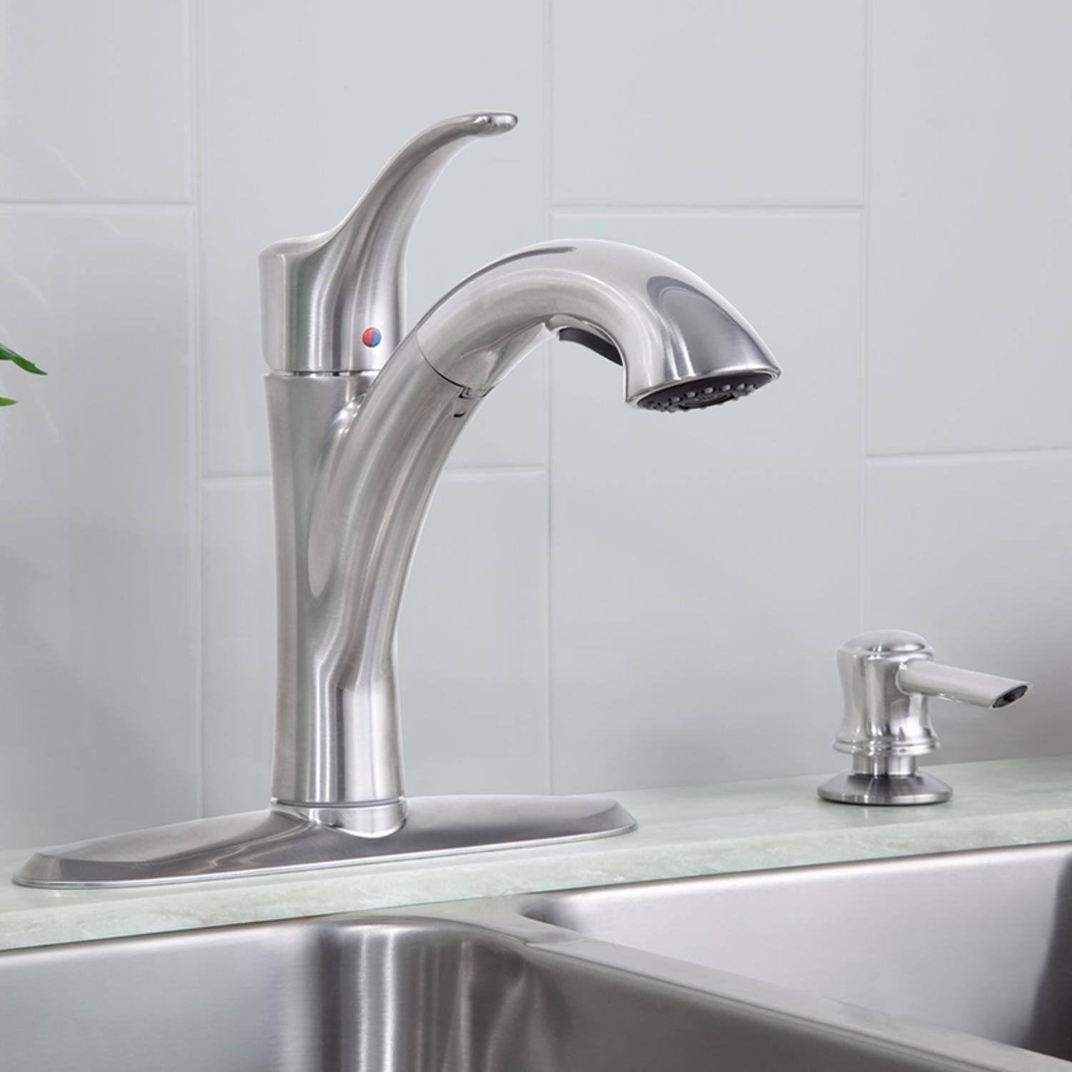 Angle. American Standard - American Standard Mesa One Handle Chrome Pull-Out Kitchen Faucet - Chrome.