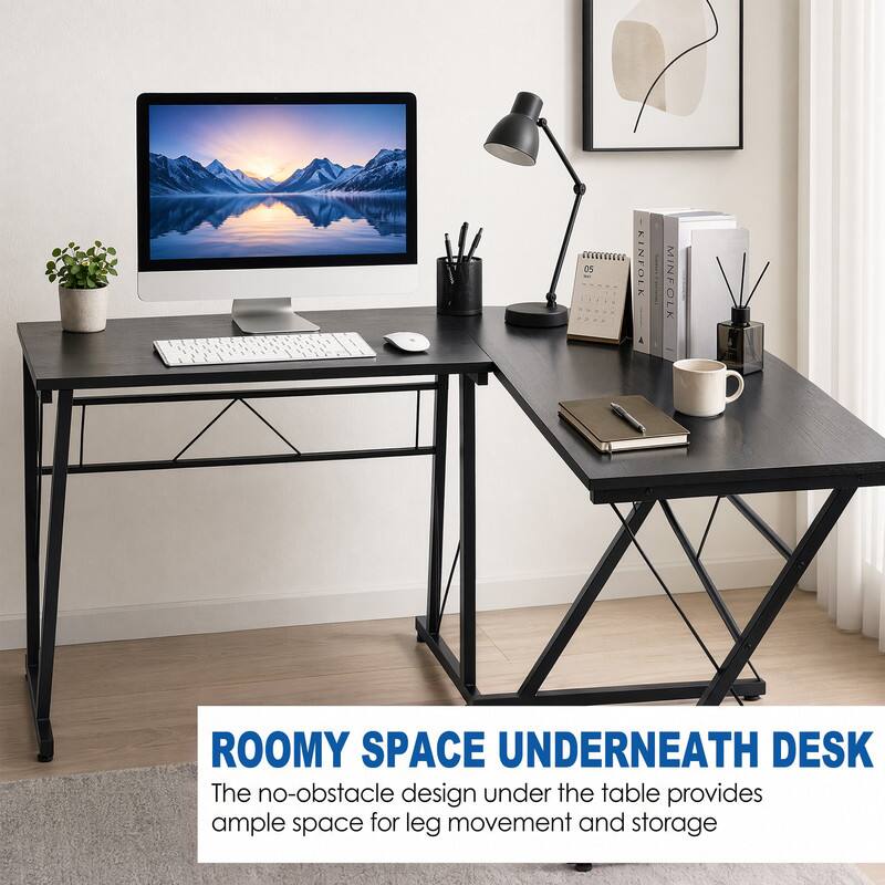 ROOMY SPACE UNDERNEATH DESK

The no-obstacle design under the table provides ample space for leg movement and storage