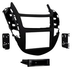 Front. Metra - Dash Kit for Select 2015-2016 Chevrolet Trax DIN - Black.