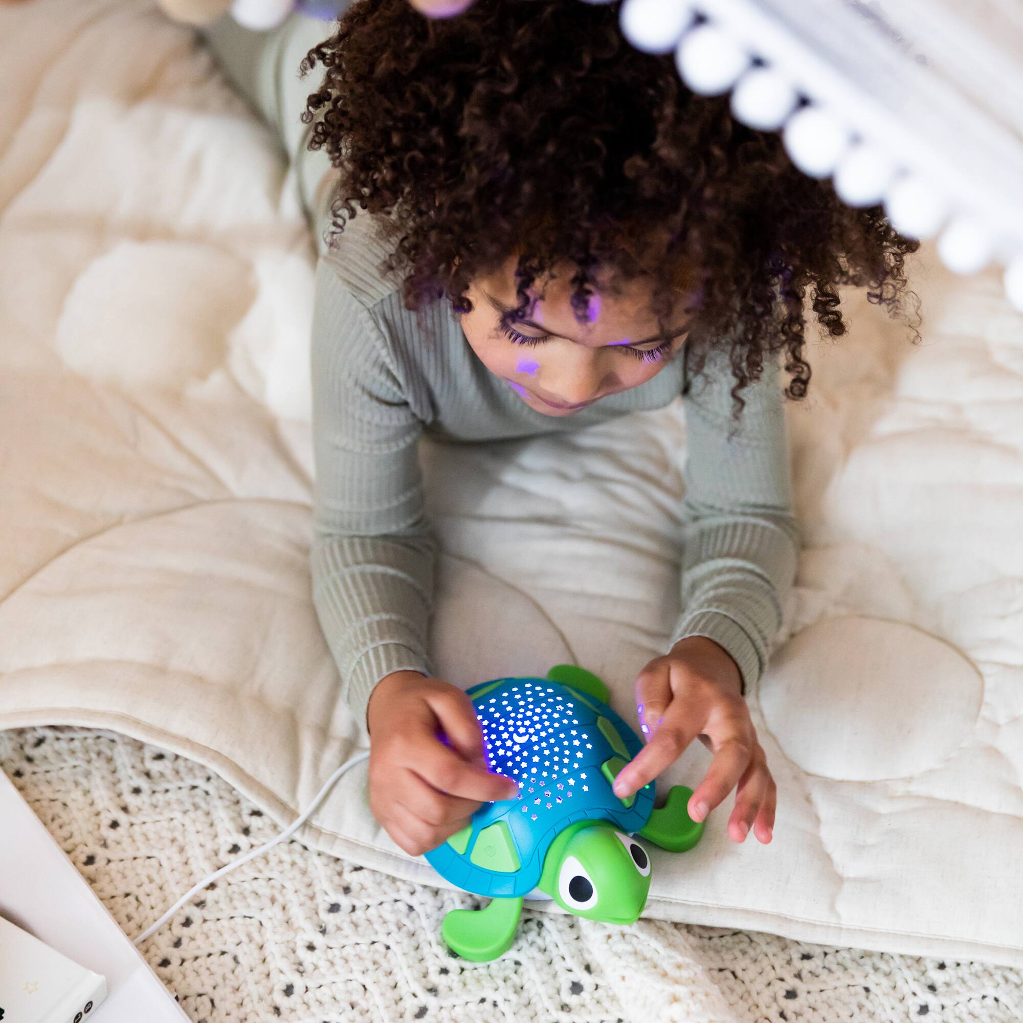 Left. Yogasleep - Yogasleep Soundscene Sound Machine - Green/Blue.