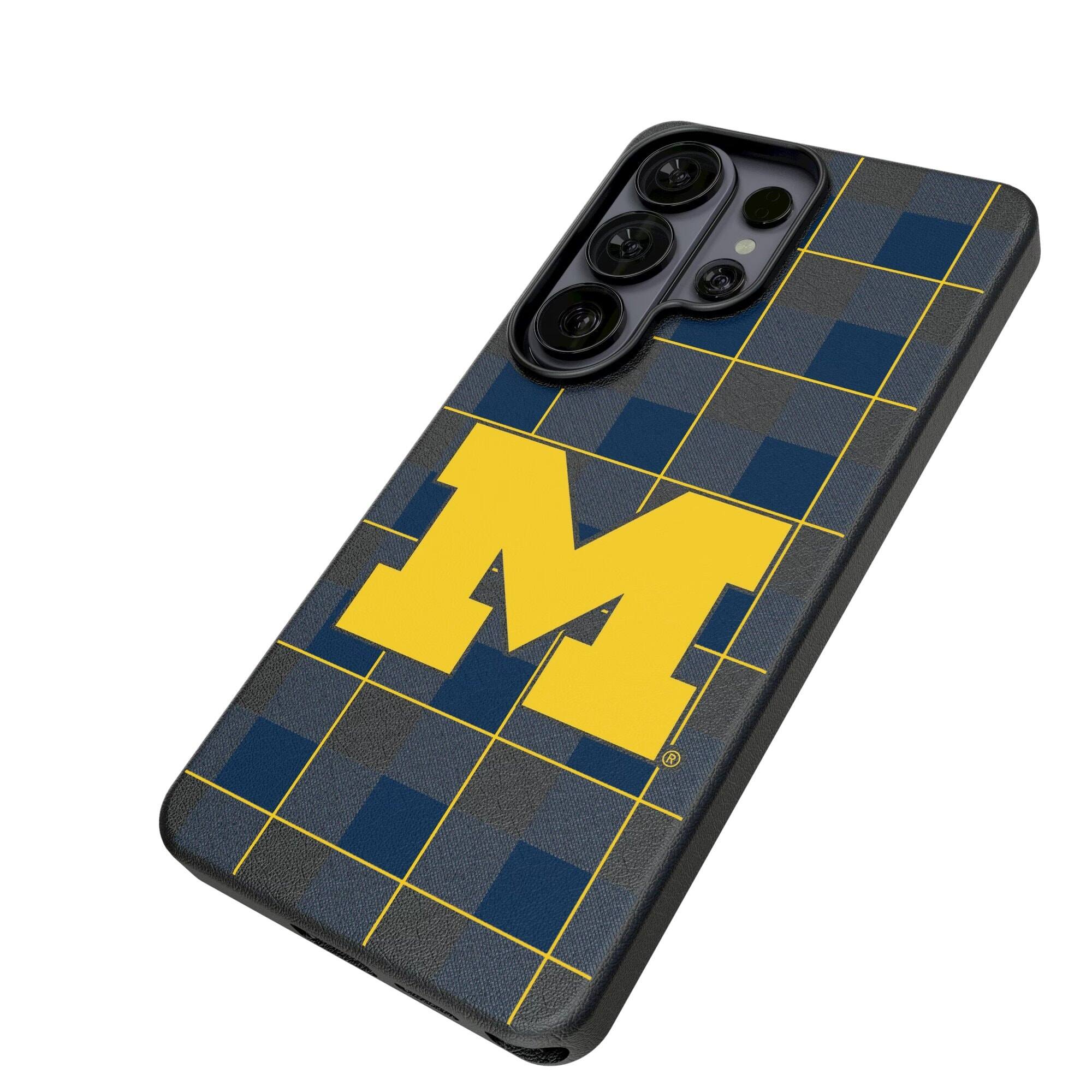 Alt View 1. Keyscaper - Michigan Wolverines Plaid Galaxy Magnetic Bump Case - S24 - Black.