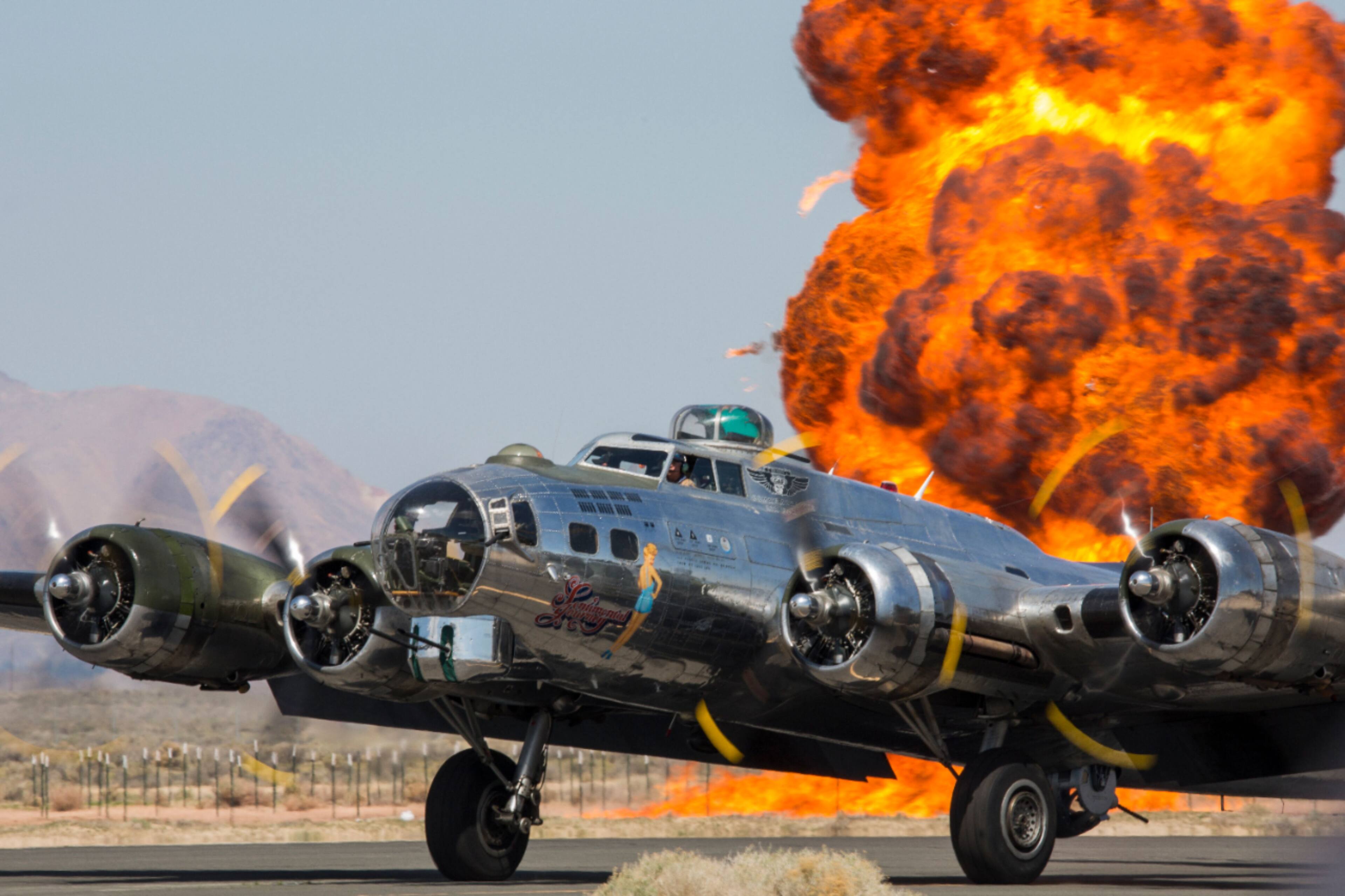 Alt View 15. Sigma - 150-600mm f/5-6.3 Sports DG OS HSM Contemporary Telephoto Zoom Lens for Canon - Black.