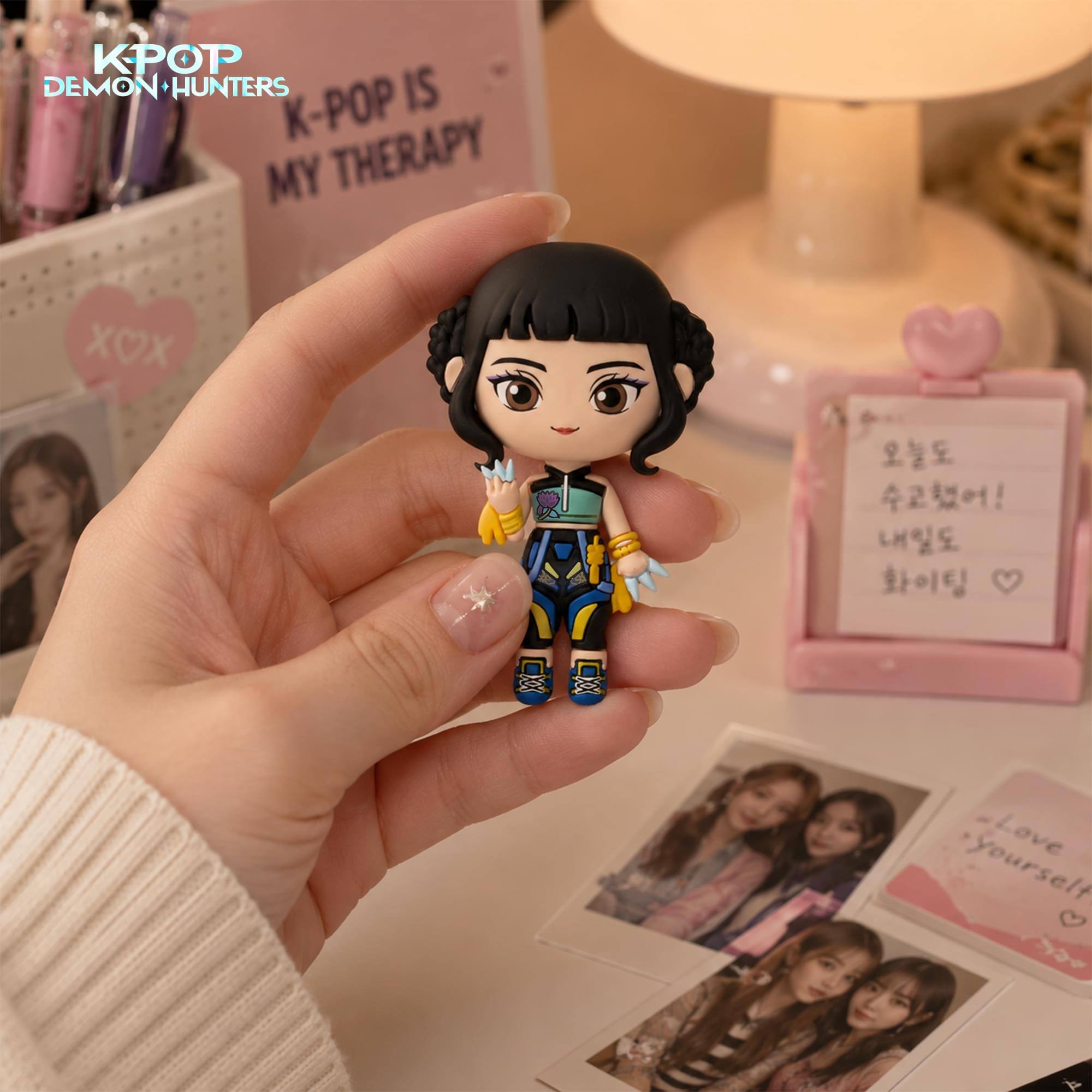 KPOP DEMON HUNTERS IS K-POP MY THERAPY XOX  
- Love Yourself