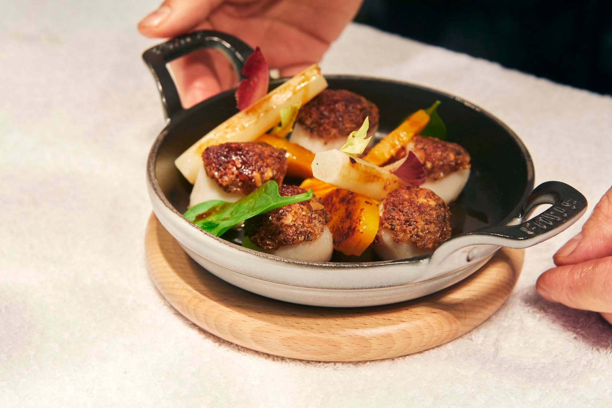 Alt View 1. Staub - Staub 11.4-inch Oval Magnetic Wood Trivet - Brown.