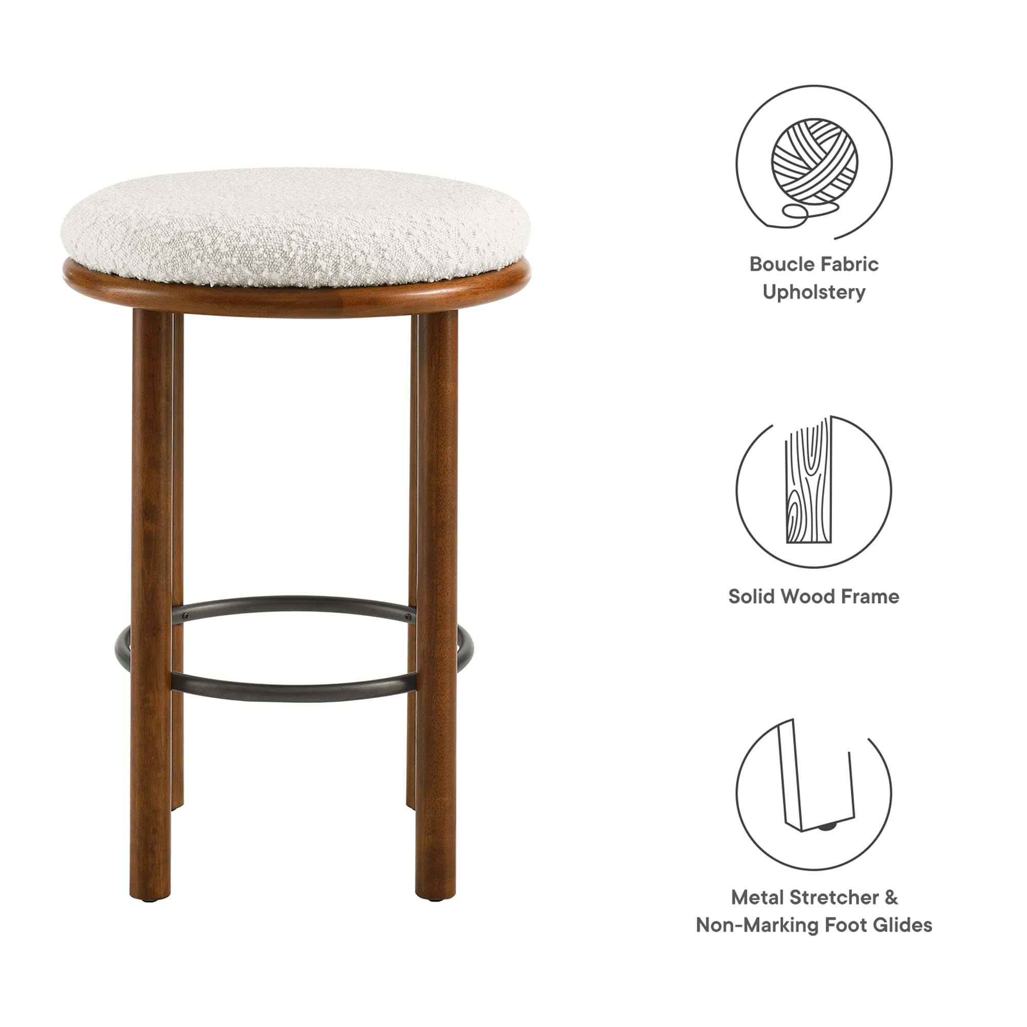 - Boucle Fabric Upholstery
- Solid Wood Frame
- Metal Stretcher & Non-Marking Foot Glides