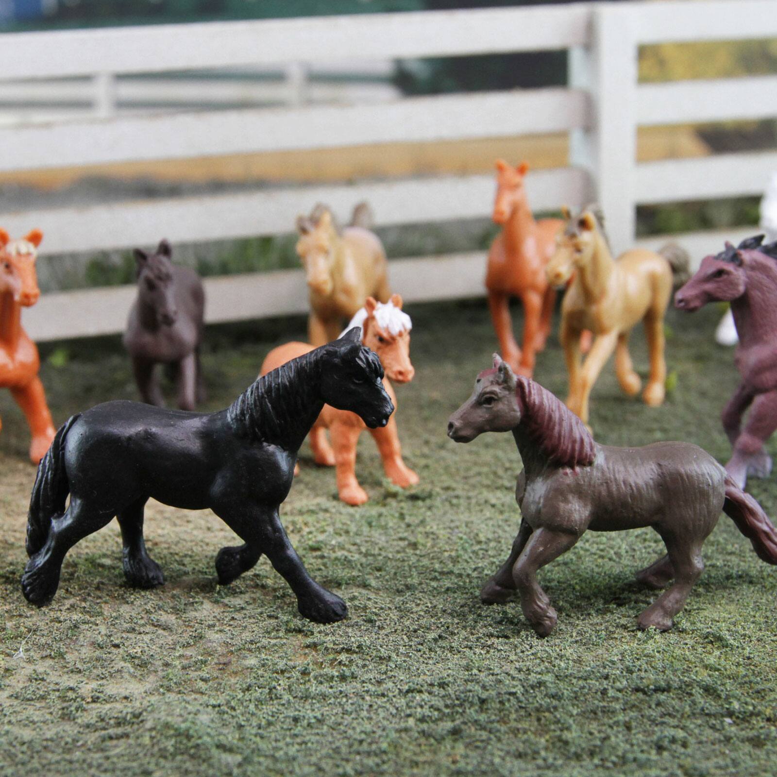 Alt View 3. Safari Ltd. - Horses Toob Toy.