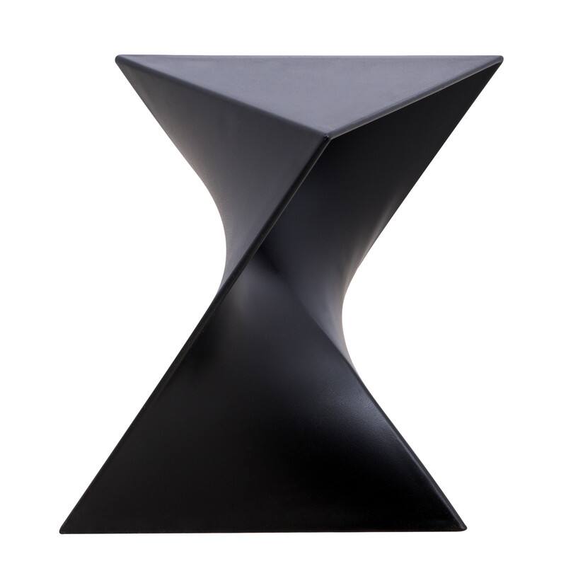 LeisureMod - Randolph 15.75" Stackable Side Table, Weather-Resistant Triangular Plastic Accent End Table for Living Room or Backyard - Black