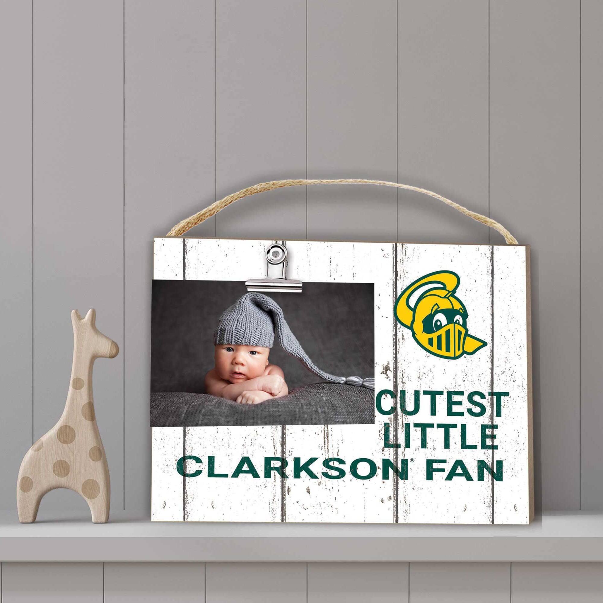 CUTEST LITTLE CLARKSON FAN