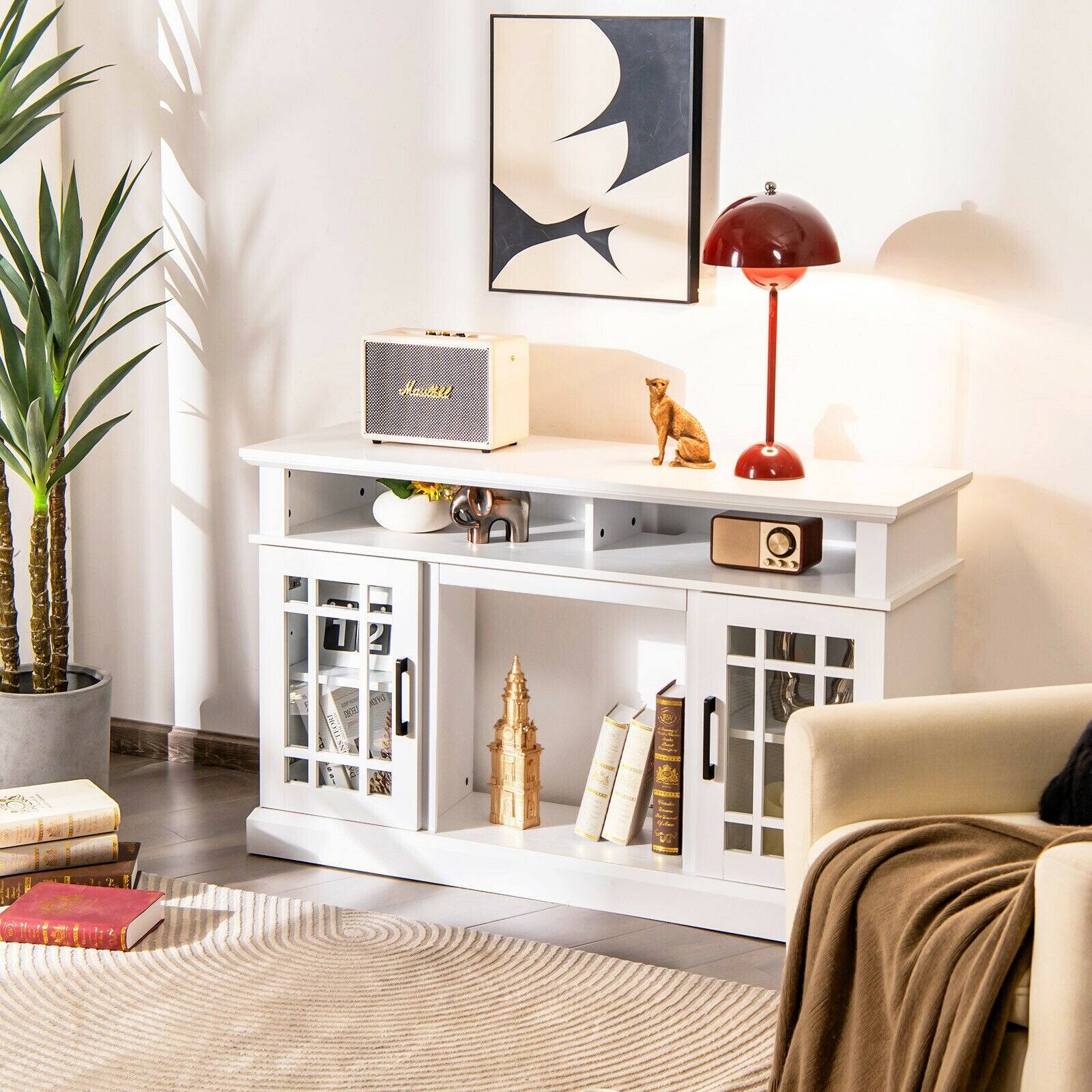 The text in the image appears to be a mix of letters and numbers. Here is the corrected and grouped text:

- Mautll 1 2 Dra 15 tL

This seems to be a combination of letters and numbers, possibly part of a code or a name.