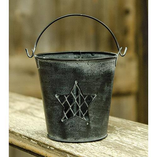Front. BreeBe - Star Bucket - Black.