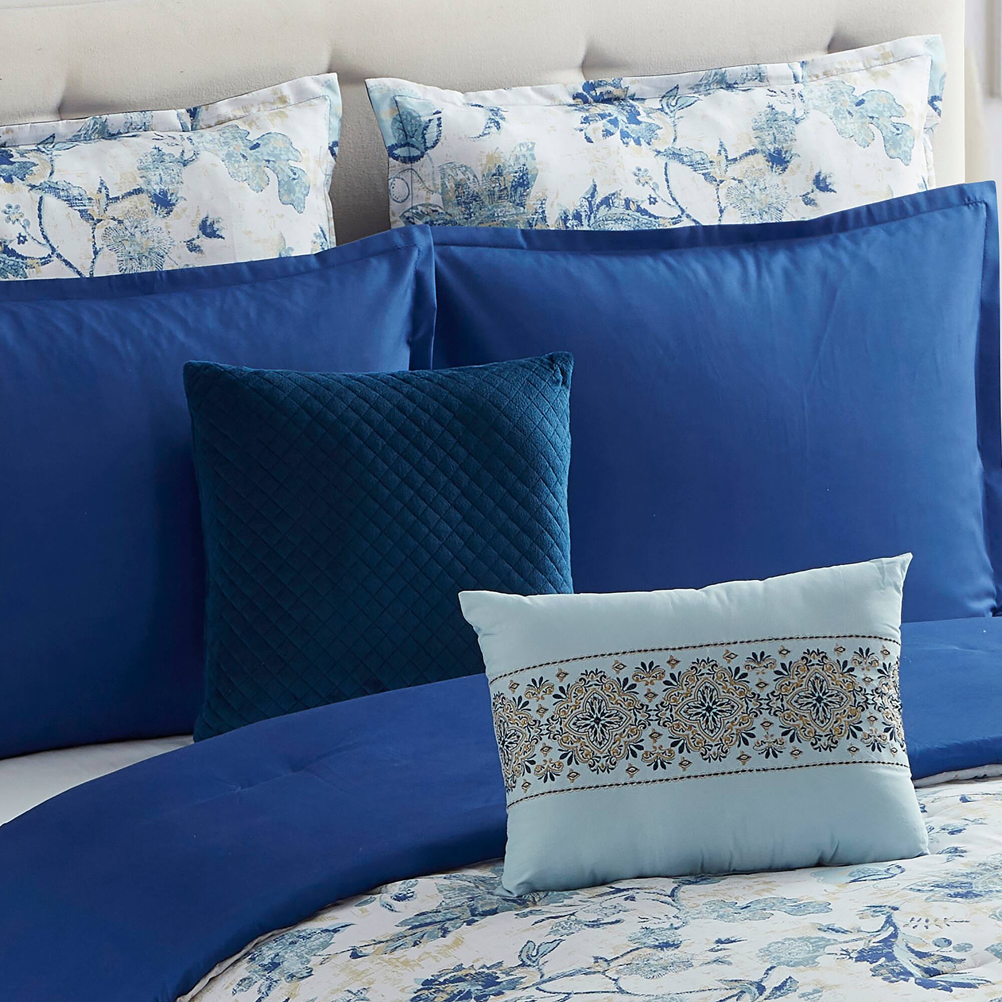Left. Sweet Home Collection - 7pc Margolis All Season Comforter & Decorative Pillow Set - King - Multicolored.