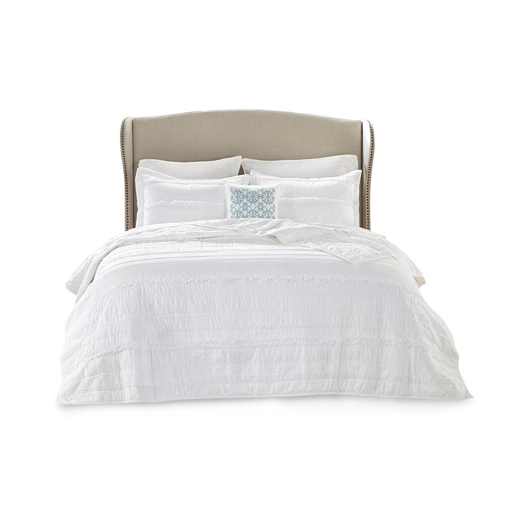 Gracie Mills - Sheila 4-Piece Reversible Ruffle Quilt Set with Throw Pillow - White