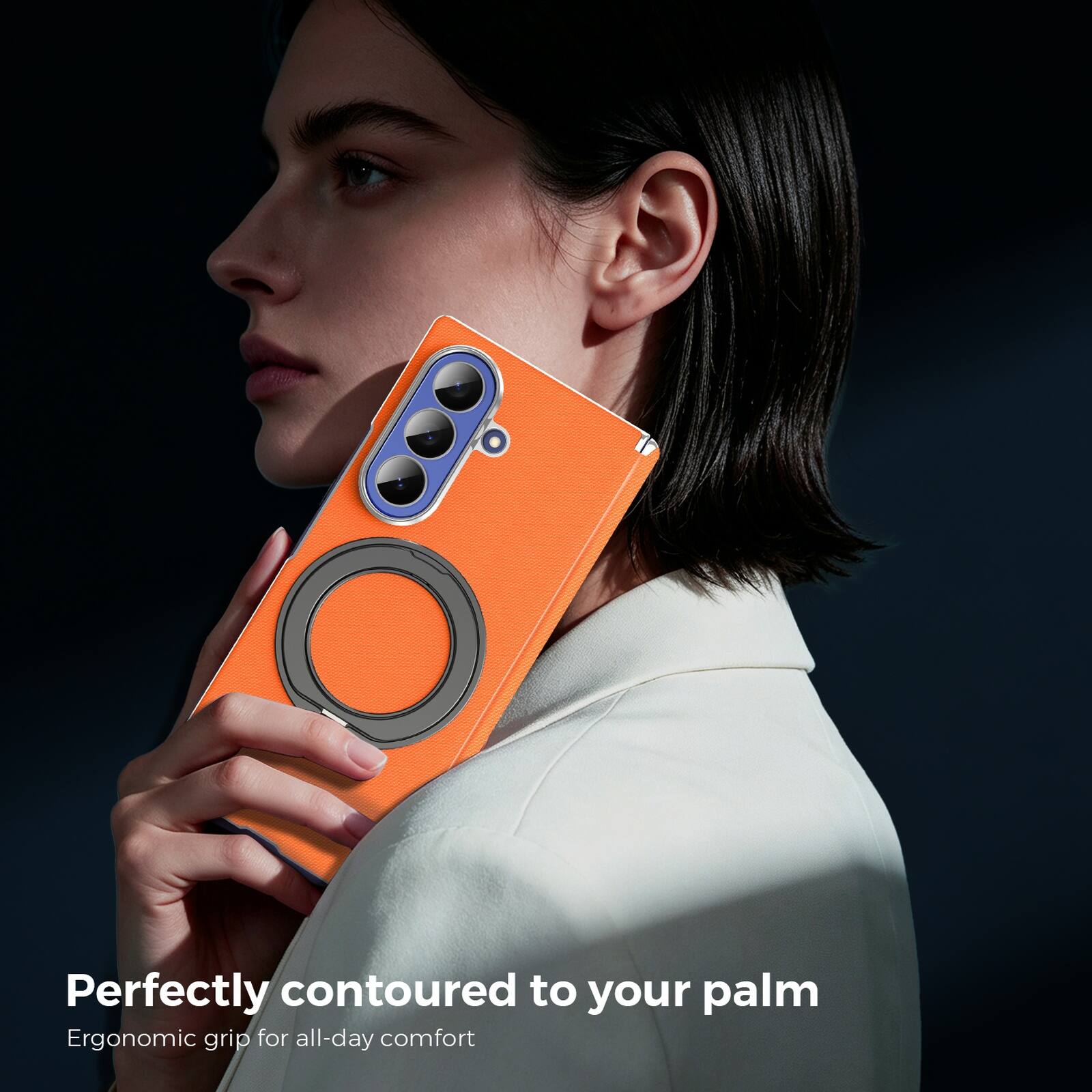 Perfectly contoured to your palm  
Ergonomic grip for all-day comfort