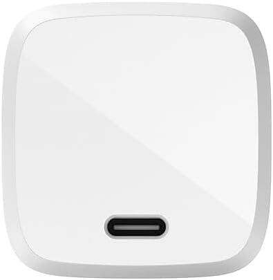 Back. Belkin - Belkin Boost Charge 30W GaN Wall Charger + USB-C to Lightning - White.