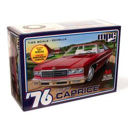 Round2 - MPC 1976 Chevy Caprice w/Trailer 2T 1:25 Scale Model Kit