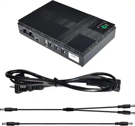 PCE en LAB - MEACioA S S usB 129 9 INPUT 2 -580 - AANEZ - POWER - Q O NU TAO 300% VOoZYOOE
