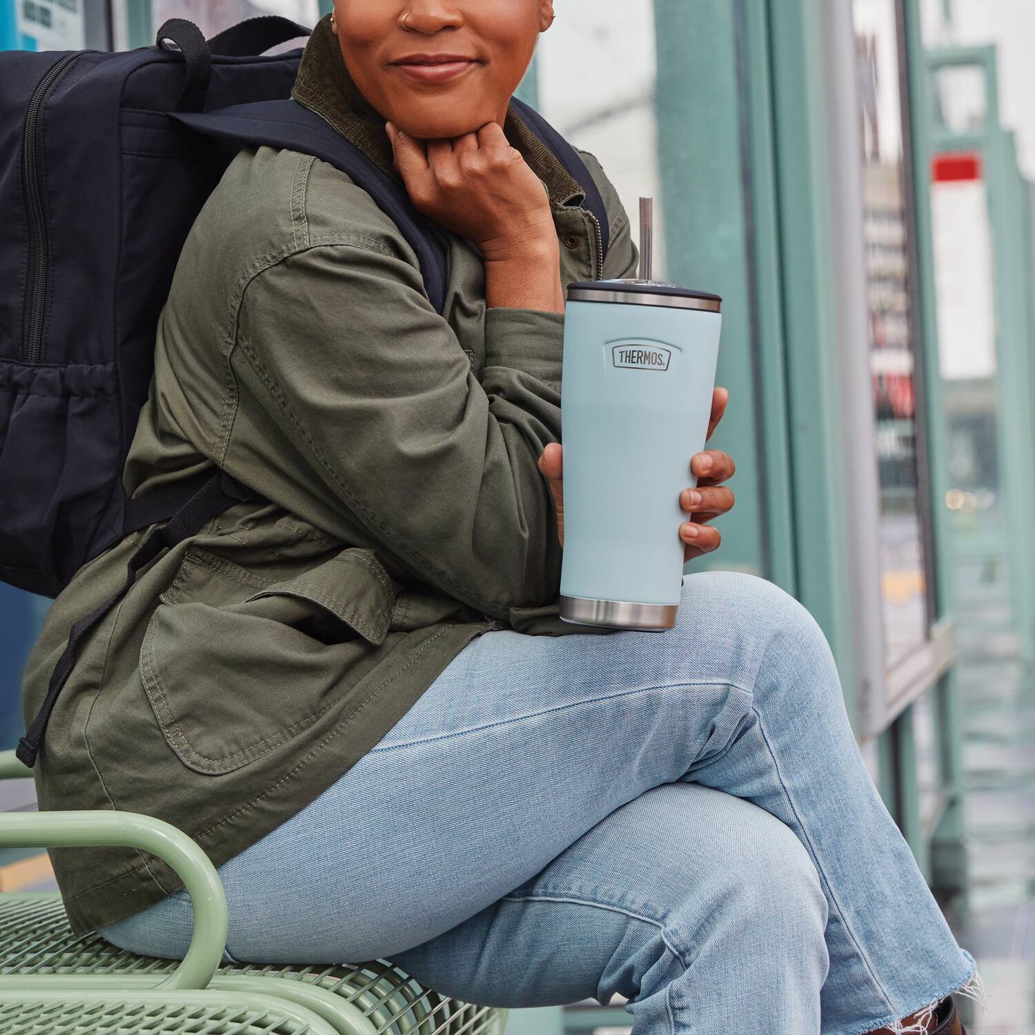 Left. Thermos - Thermos 24 oz. Icon Cold Tumbler w/ Straw - Glacier - Glacier.