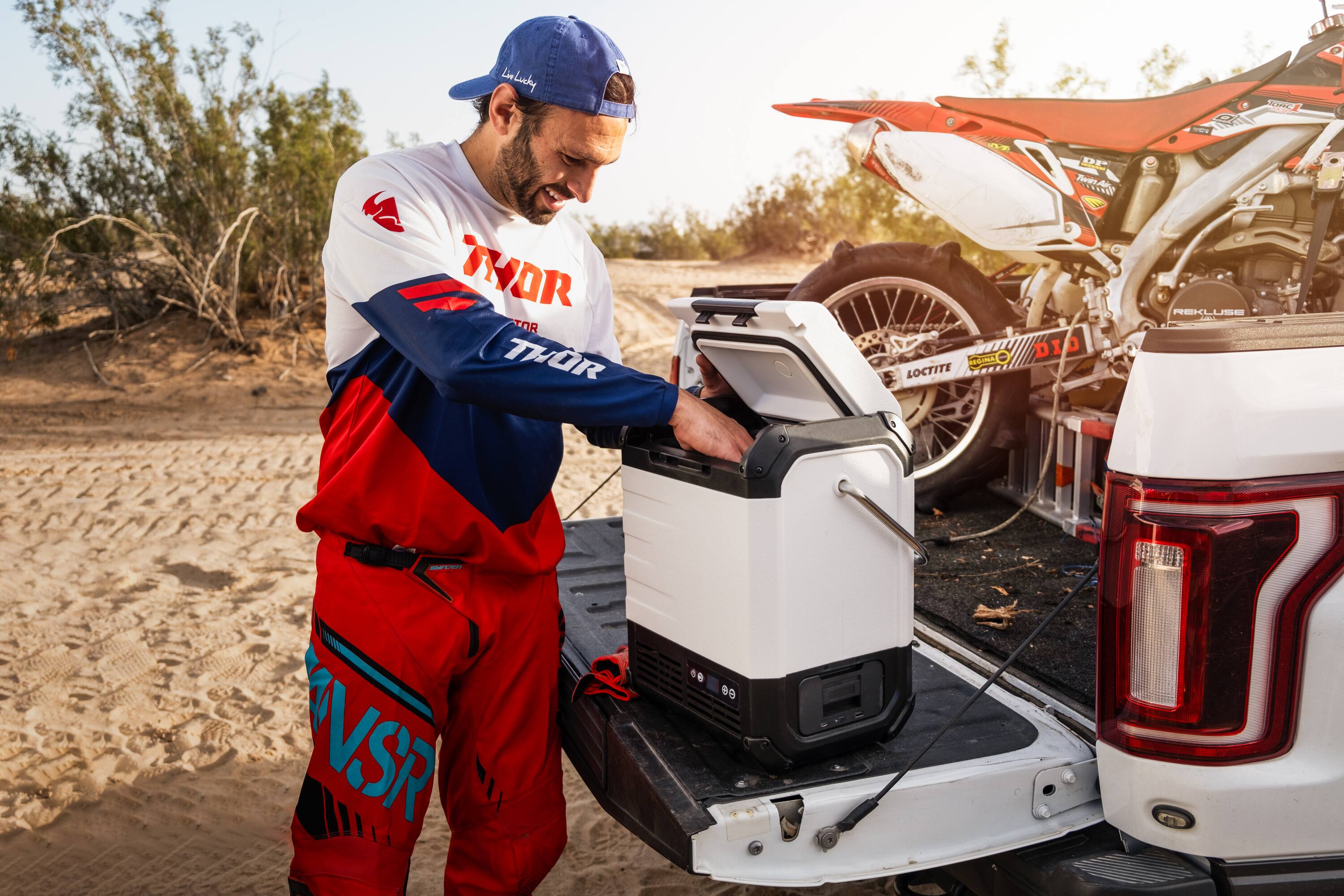 Luby DUSE M  
THOR TOR THR ON O LOCTITE DE TnAn ...  
Ao DID D REKLUSE C -E NSR 8 8 09