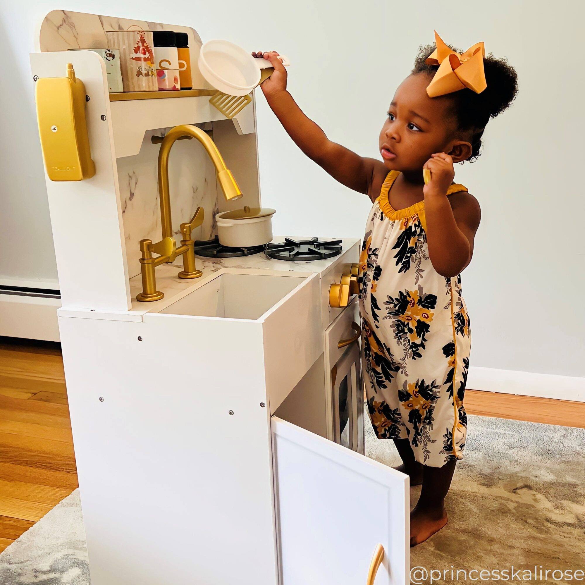Alt View 5. Teamson Kids - Petite Play Kitchen with 11 Accessories.