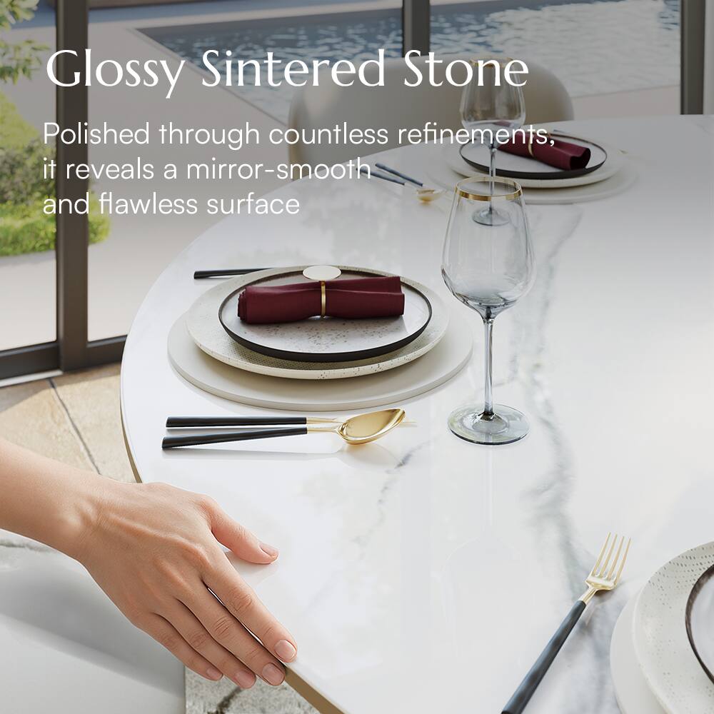 Glossy Sintered Stone

Polished through countless refinements, it reveals a mirror-smooth and flawless surface