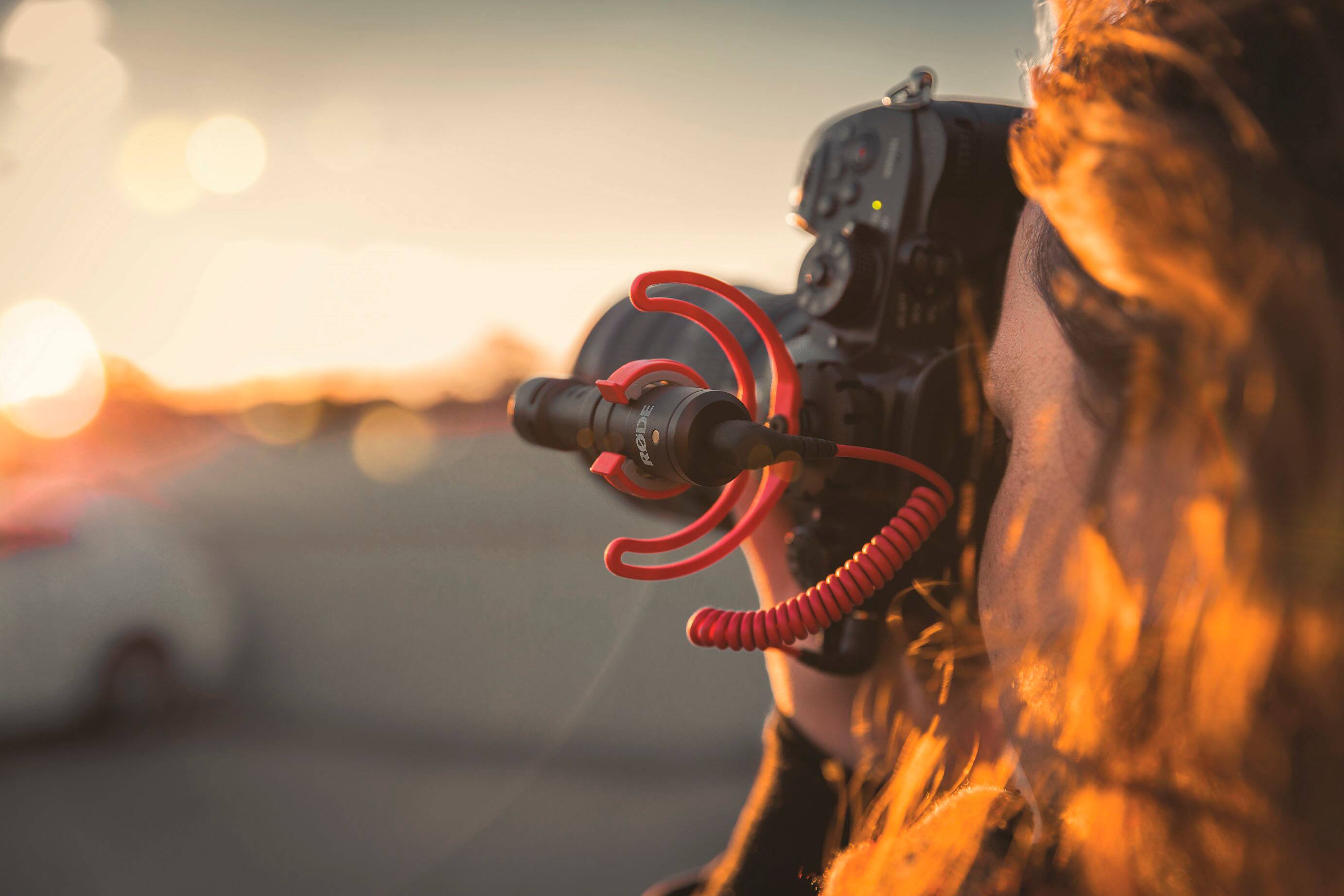 Alt View 16. RØDE - VIDEOMICRO Compact On-Camera Microphone - black.