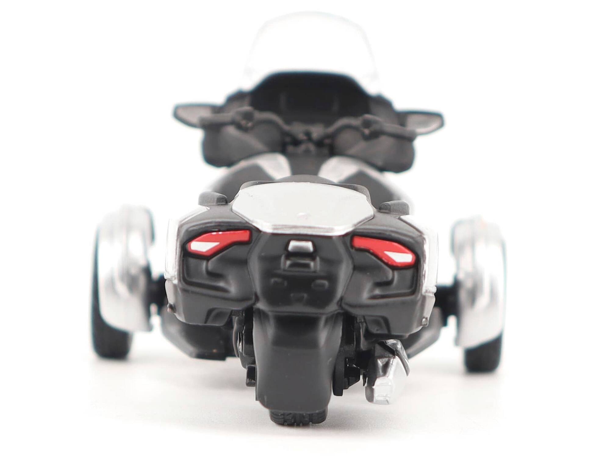 Alt View 4. BRP Models - Can-Am Spyder RT 3-Wheel Motorcycle Hyper Silver Metallic with Driver Figure 1/32 Diecast Model by BRP Models.
