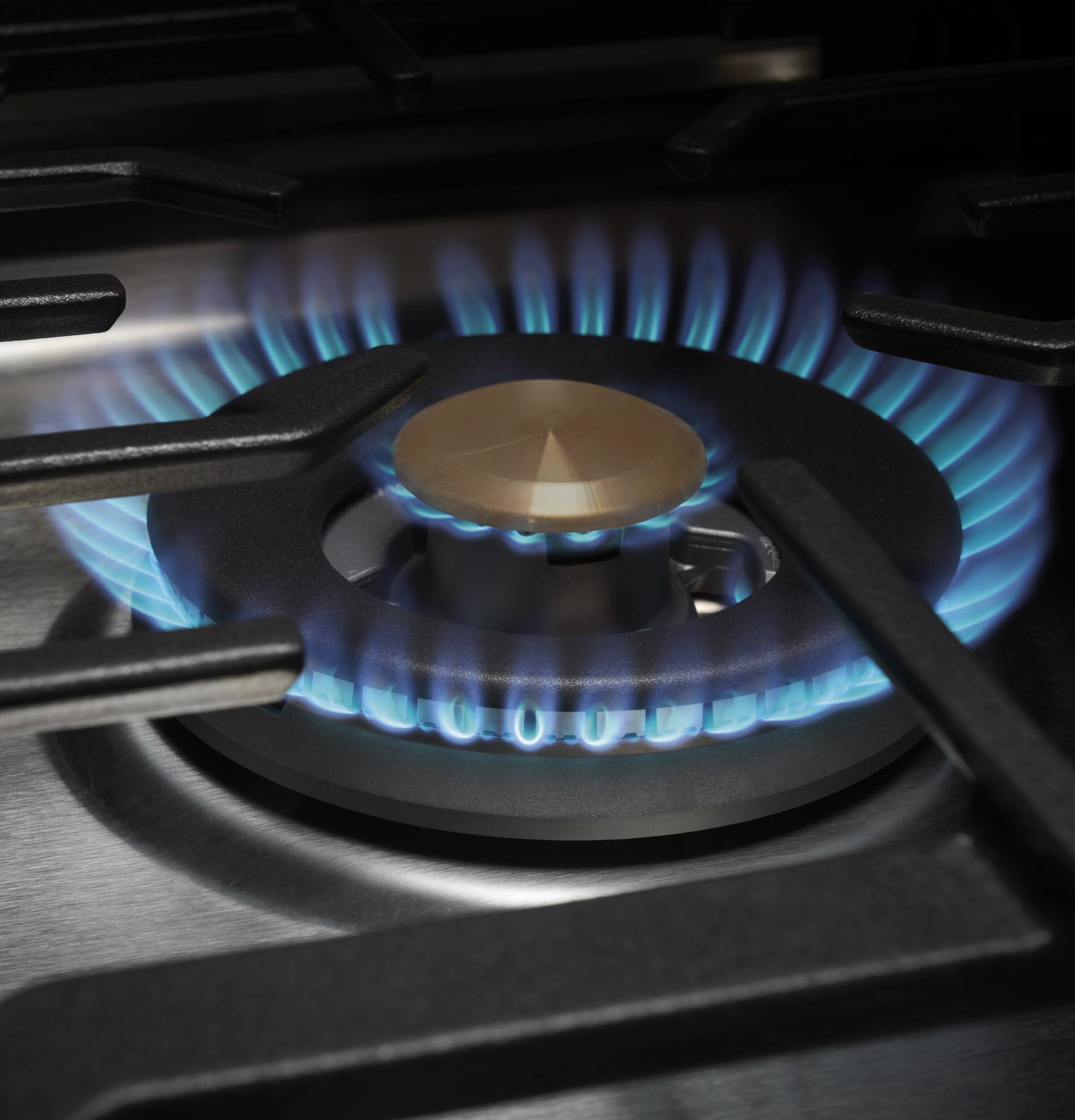 Alt View 15. Monogram - 36" Built-In Gas Cooktop with 5 burners and Sapphire Glass Precision Knobs - Stainless steel.