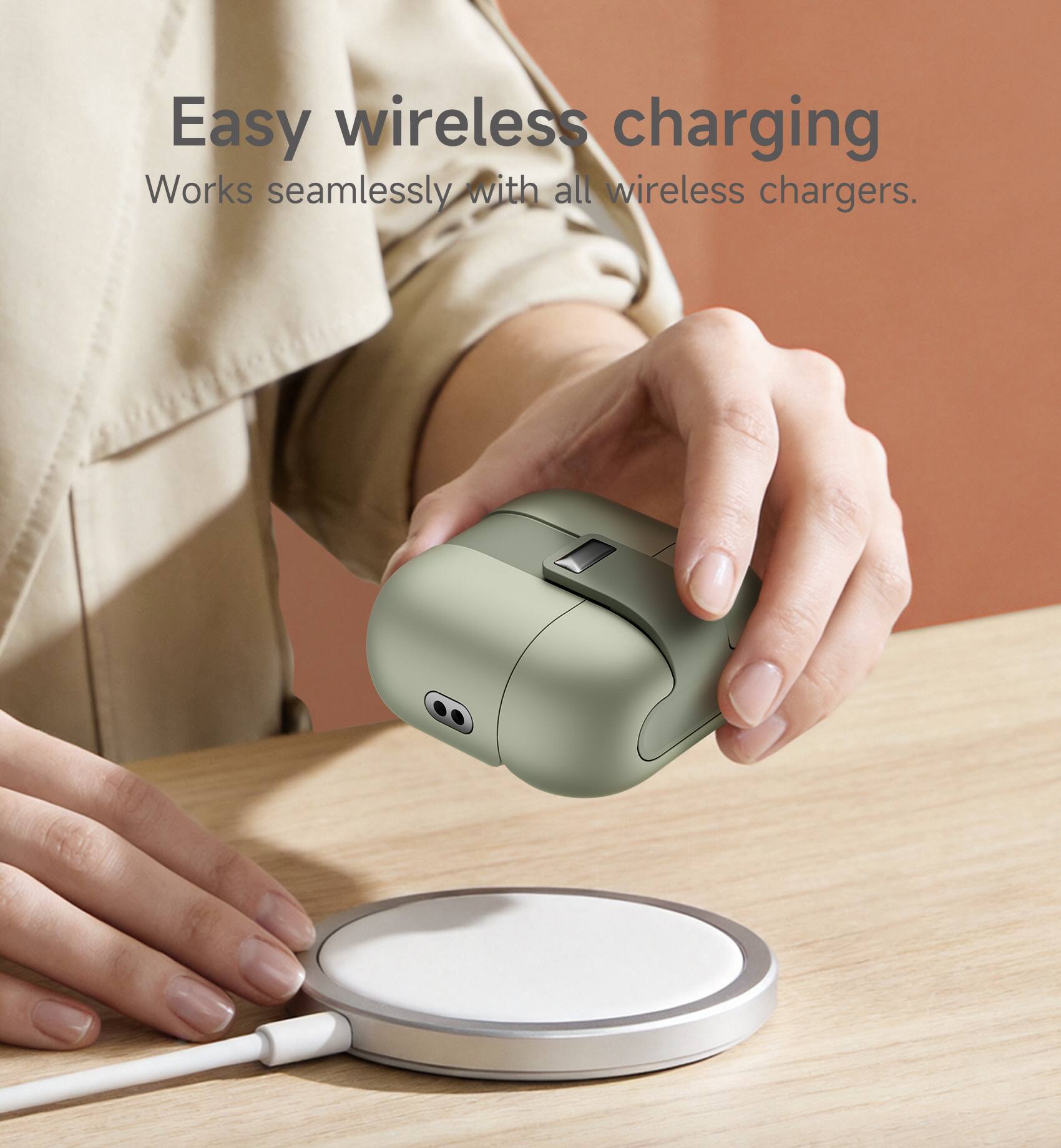 Easy wireless charging  
Works seamlessly with all wireless chargers.