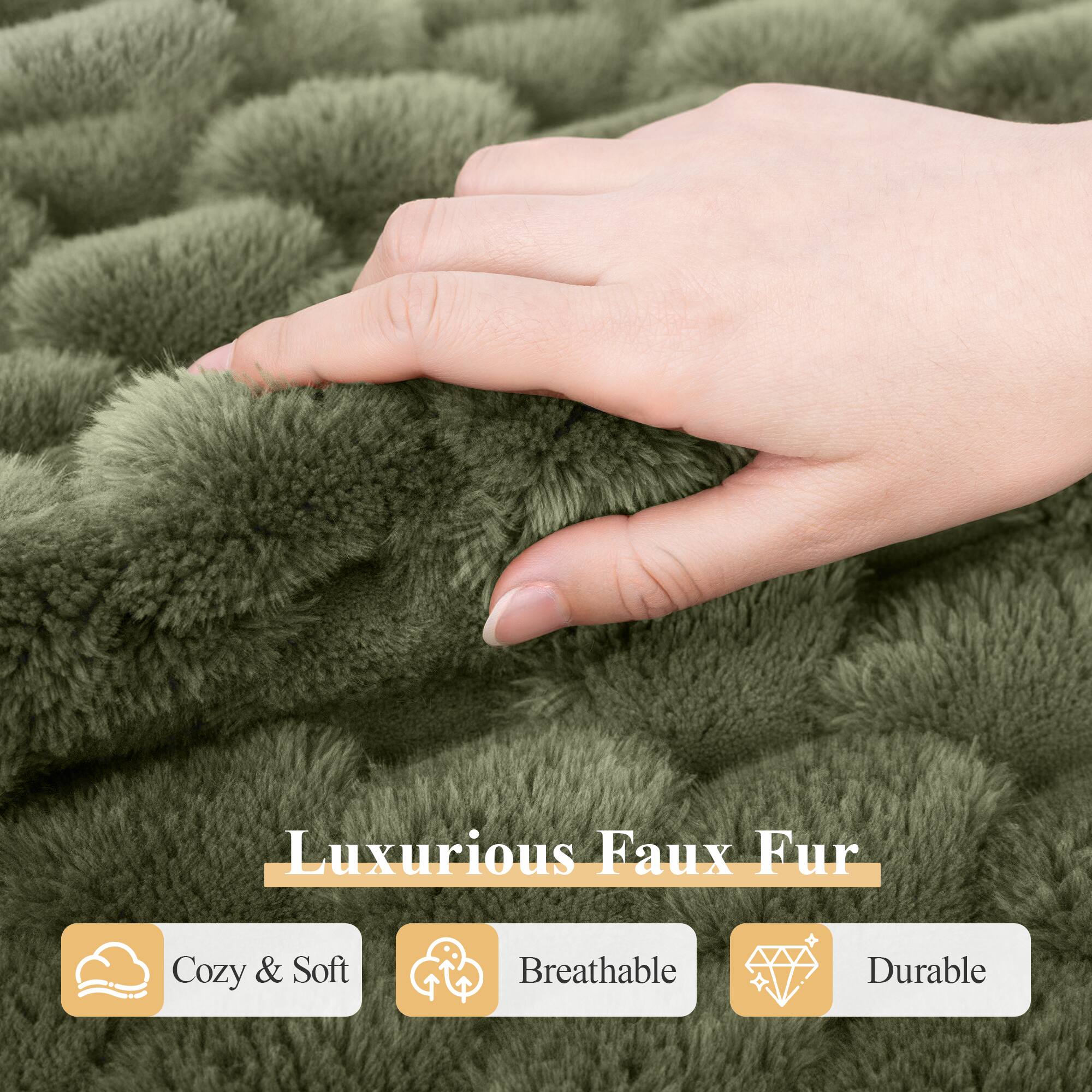 Luxurious Faux Fur

- Cozy & Soft
- Breathable
- Durable