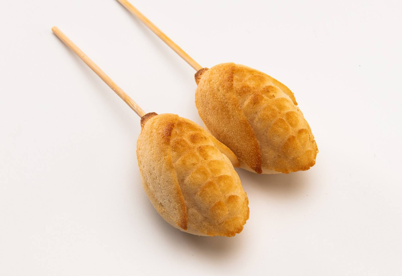 Alt View 4. MOBI - 12 Pigs in a Blanket Silicone Snack Mold, Mini Corn Dogs - Yellow.
