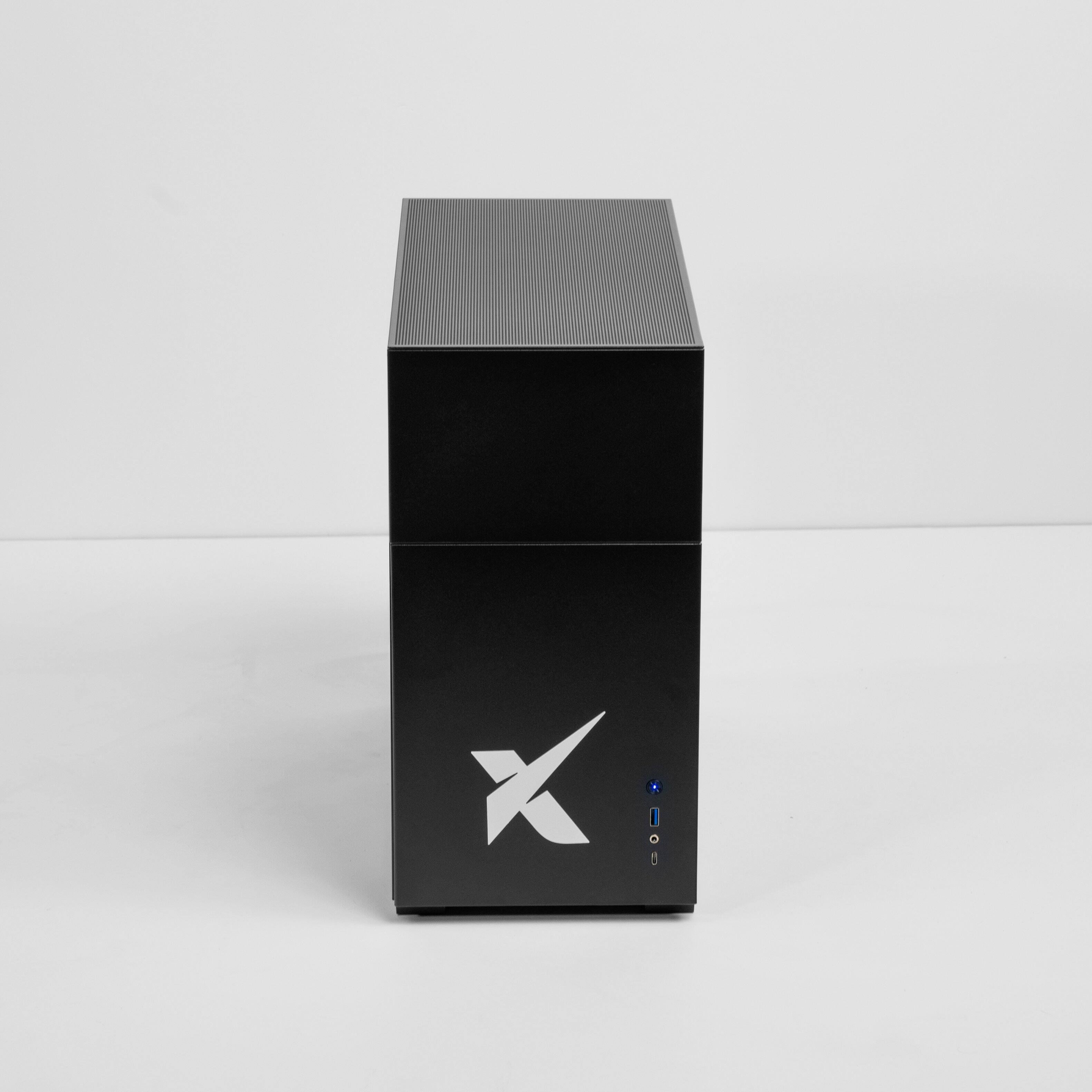 Alt View 1. Xidax - Xidax X6 XEN Gaming PC – AMD Ryzen 7 7800X3D, RTX 5070 16GB, 32GB DDR5, 2TB NVMe, Windows 11 Home - Black.