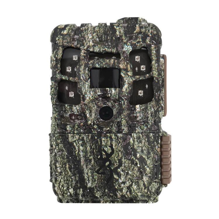 Left. Browning - Browning Defender Pro Scout MAX Trail Camera with 32GB Memory Card Bundle.