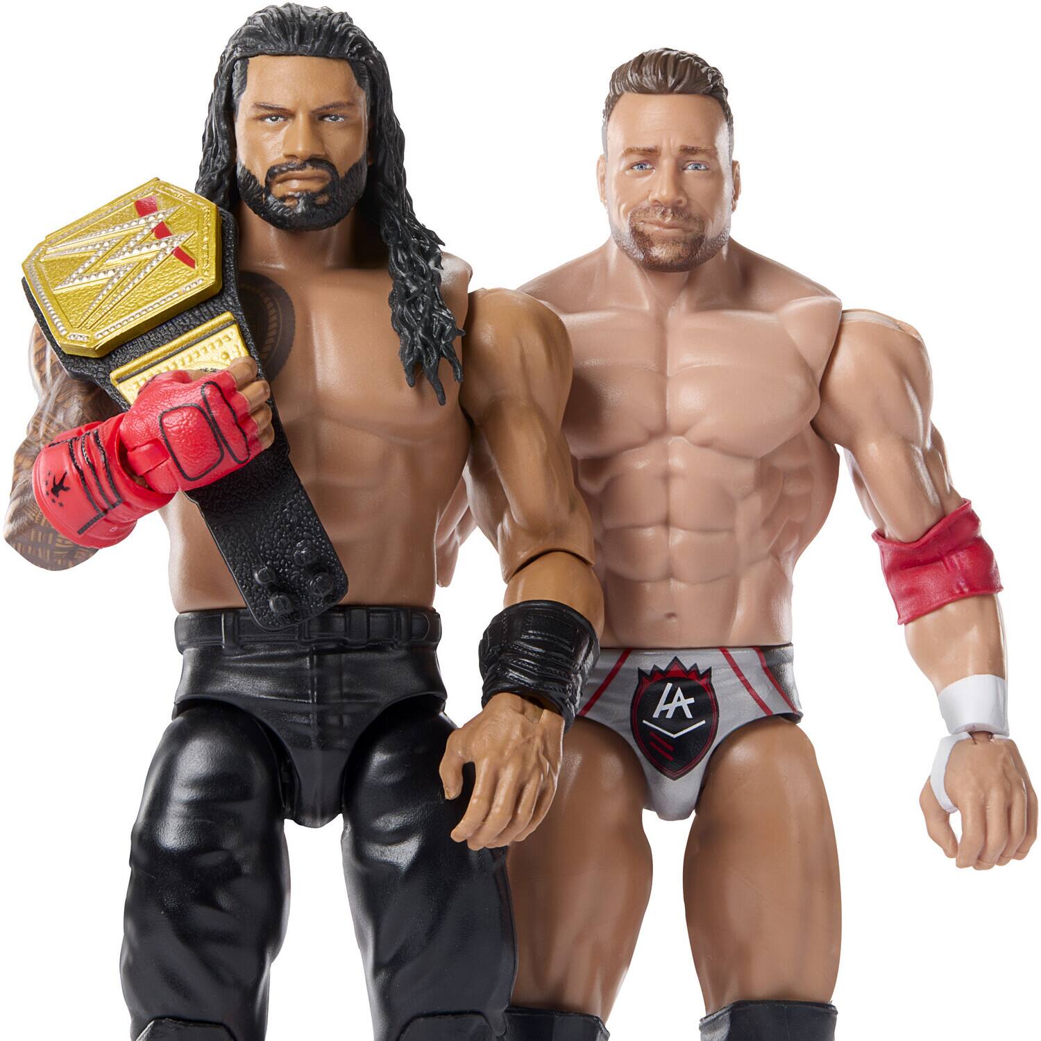 Mattel Collectible WWE Main Event Showdown Roman Reigns vs. LA
