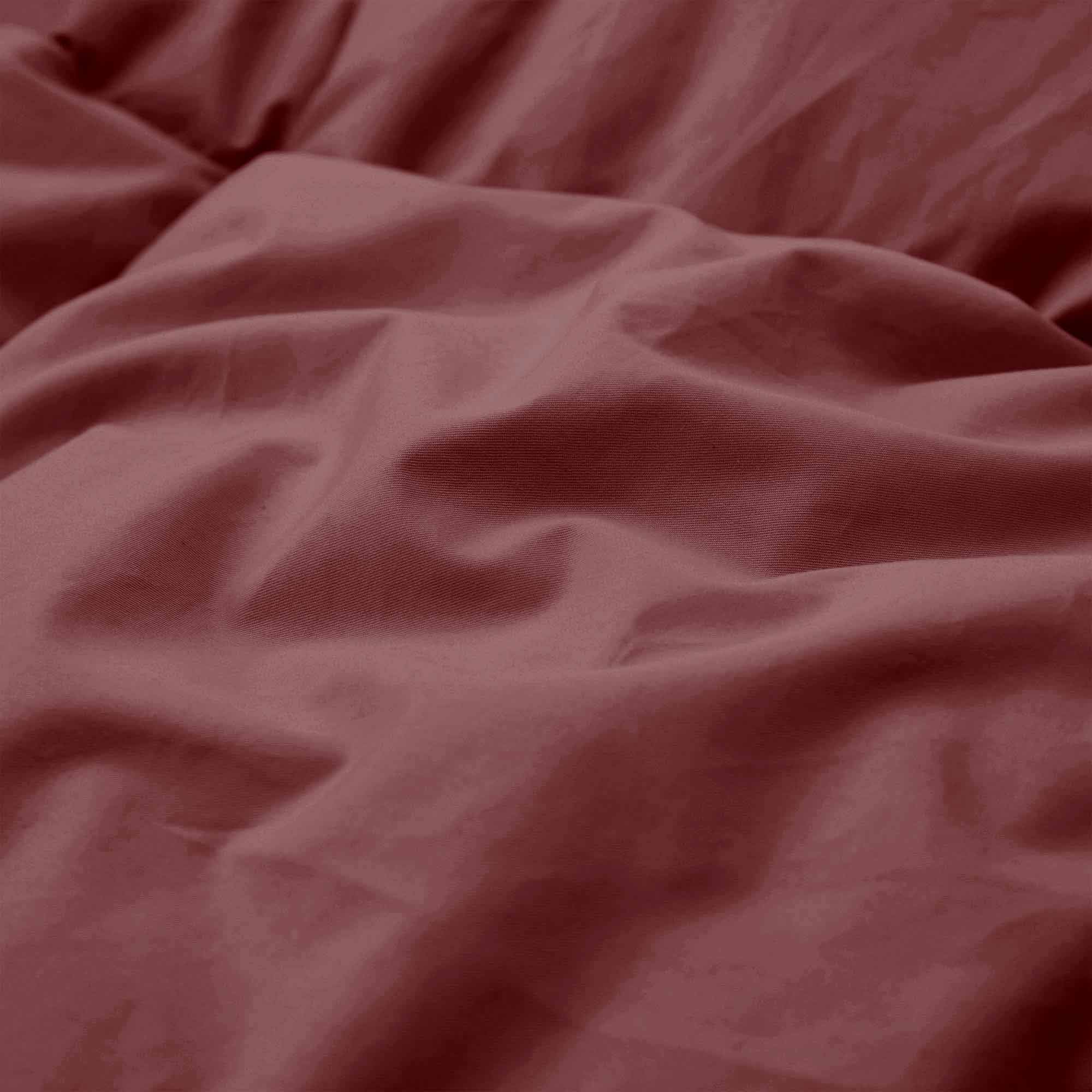 Back. Puredown - Puredown Luxurious 300TC 100% Organic Cotton Down Feather Fiber Comforter, Red, California King - Red.