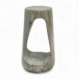 RYHNUYNE - Outdoor Side Table with Wood-Grain Finish, Hollow Design Accent Stool for Patio Balcony Poolside - Gray