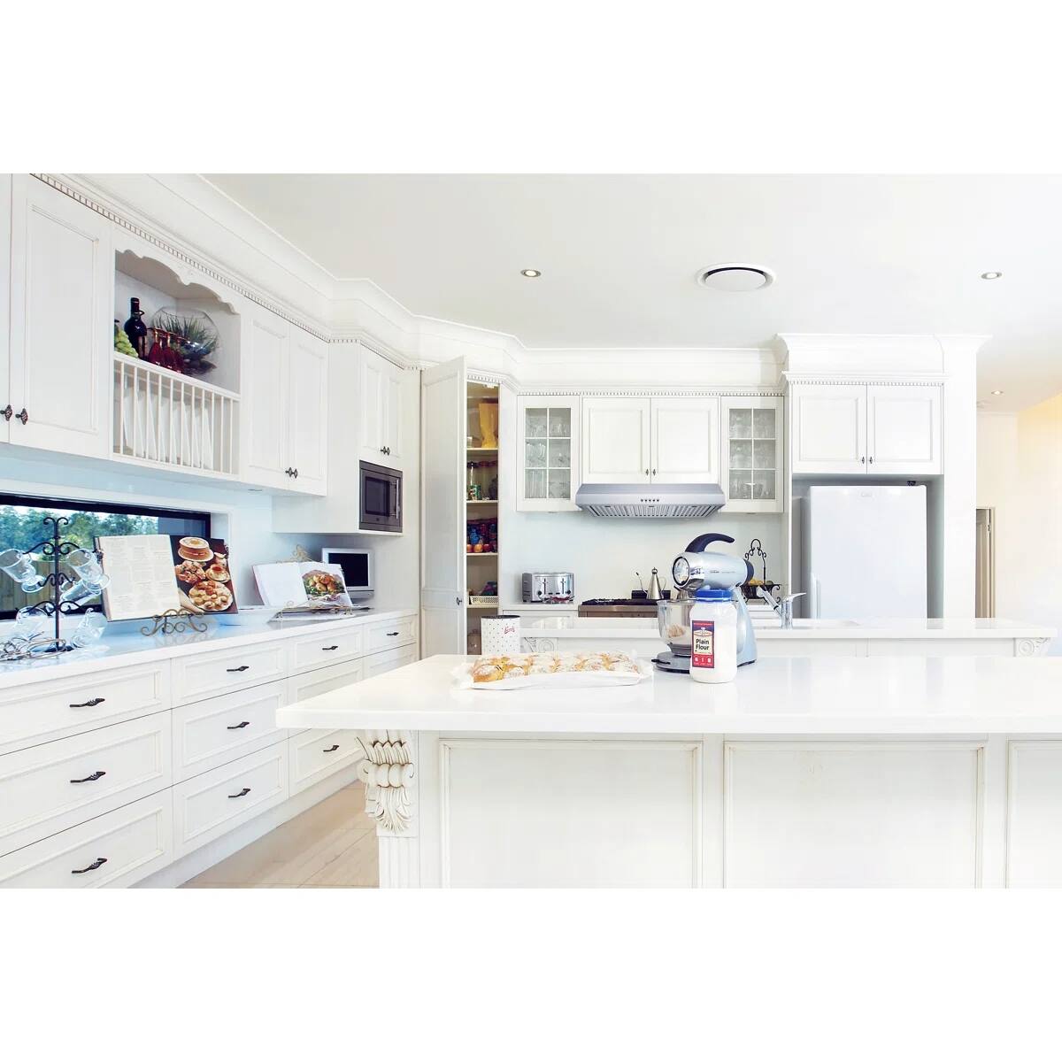 Angle. Winflo - Winflo 30 inch Convertible 500-CFM Stainless steel Under Cabinet Range Hood - Stainless Steel.