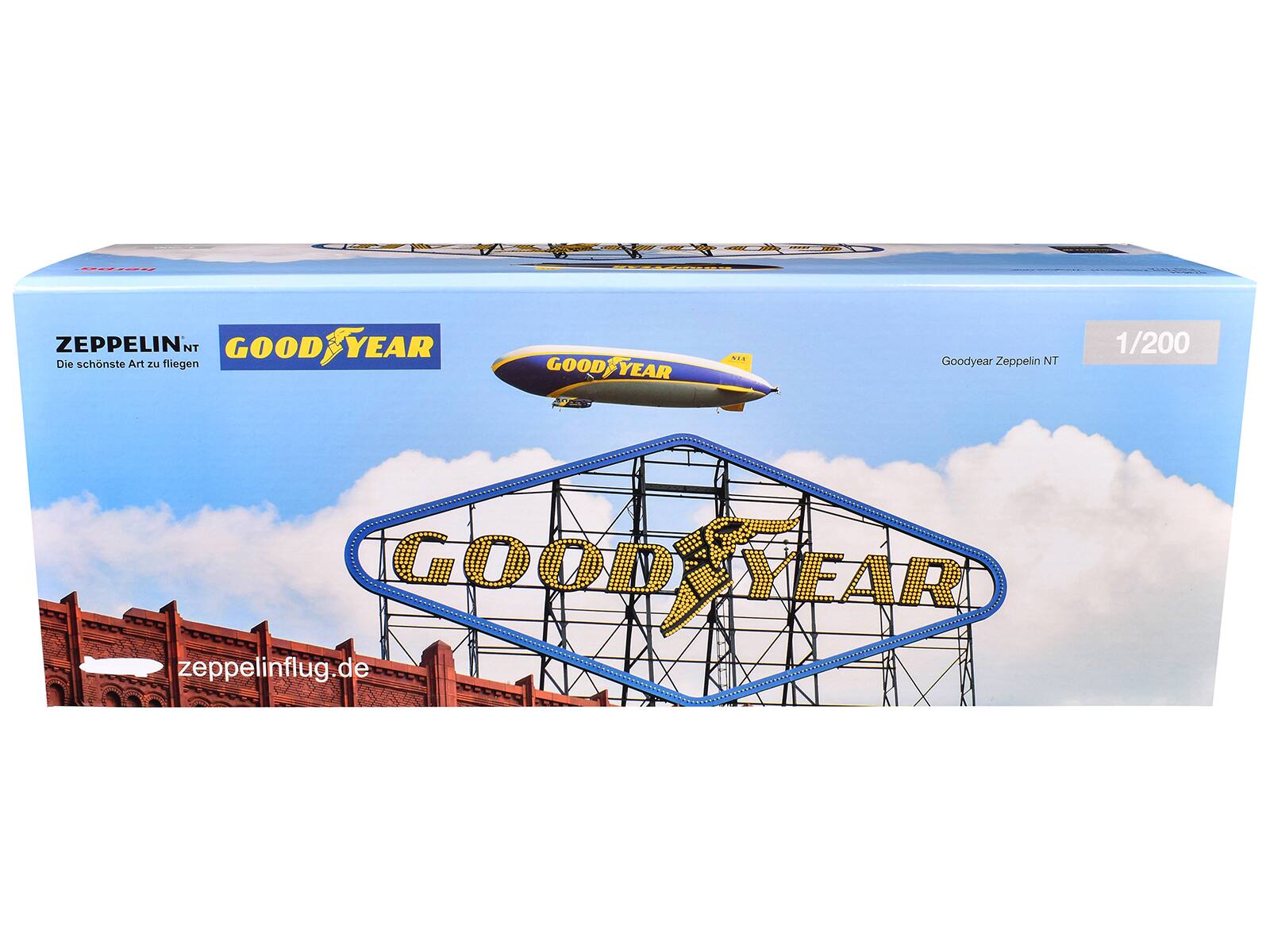 Zeppelin NT  
Goodyear  
Die schönste Art zu fliegen  
Goodyear Zeppelin NT  
1/200  
Goodyear zeppelinflug.de