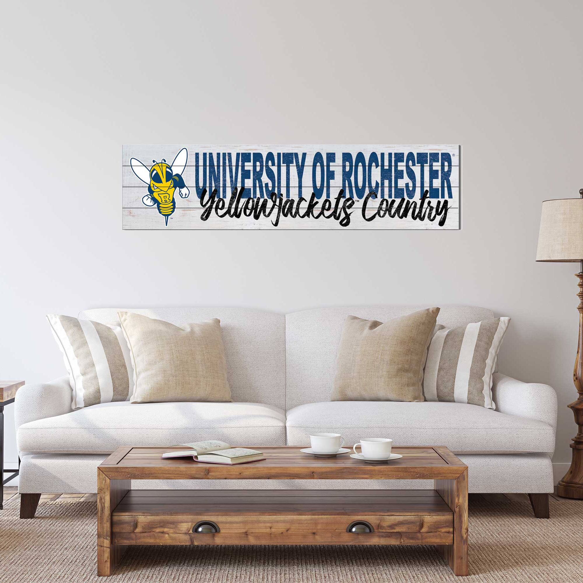 UNIVERSITY OF ROCHESTER  
Yellowjackets Country