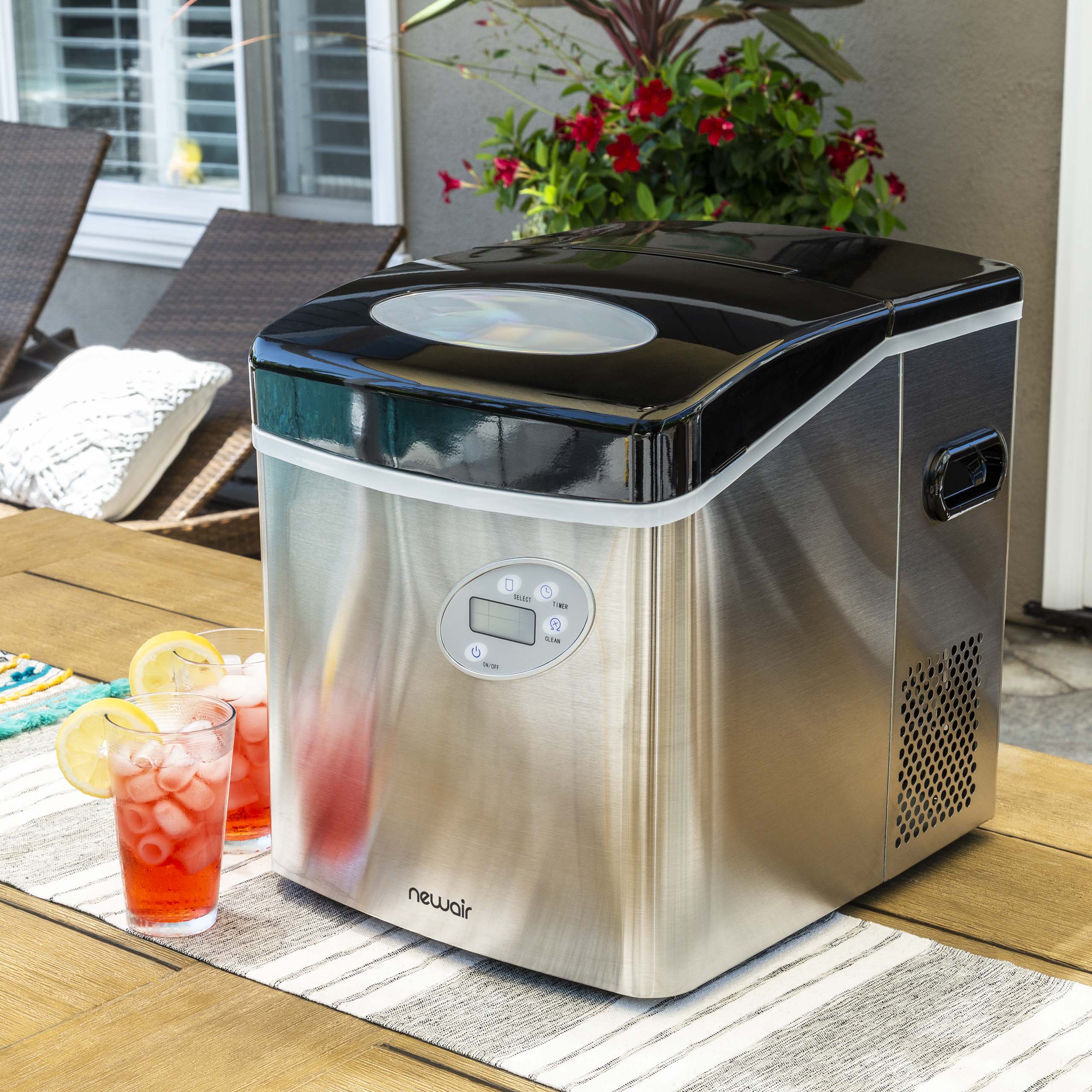 Alt View 16. NewAir - 50-lb Portable Ice Maker - Stainless Steel.