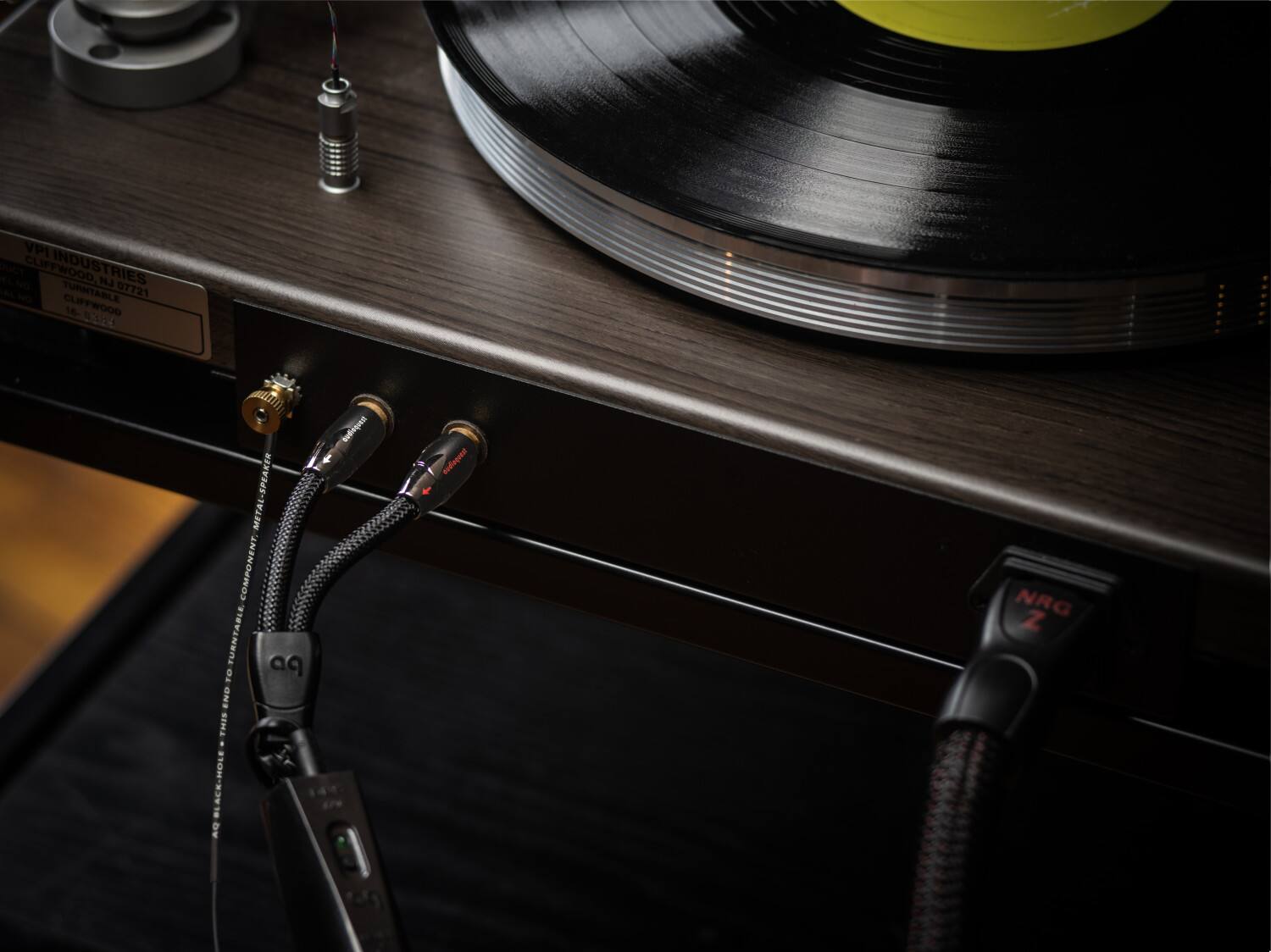 VPI Cliffwood Industries J turntable 07721 Cliffwood 16.