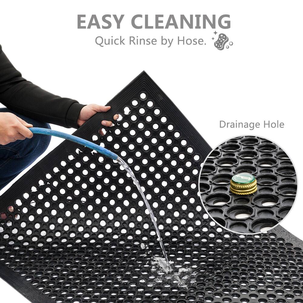 EASY CLEANING  
Quick Rinse by Hose.  

Drainage Hole
