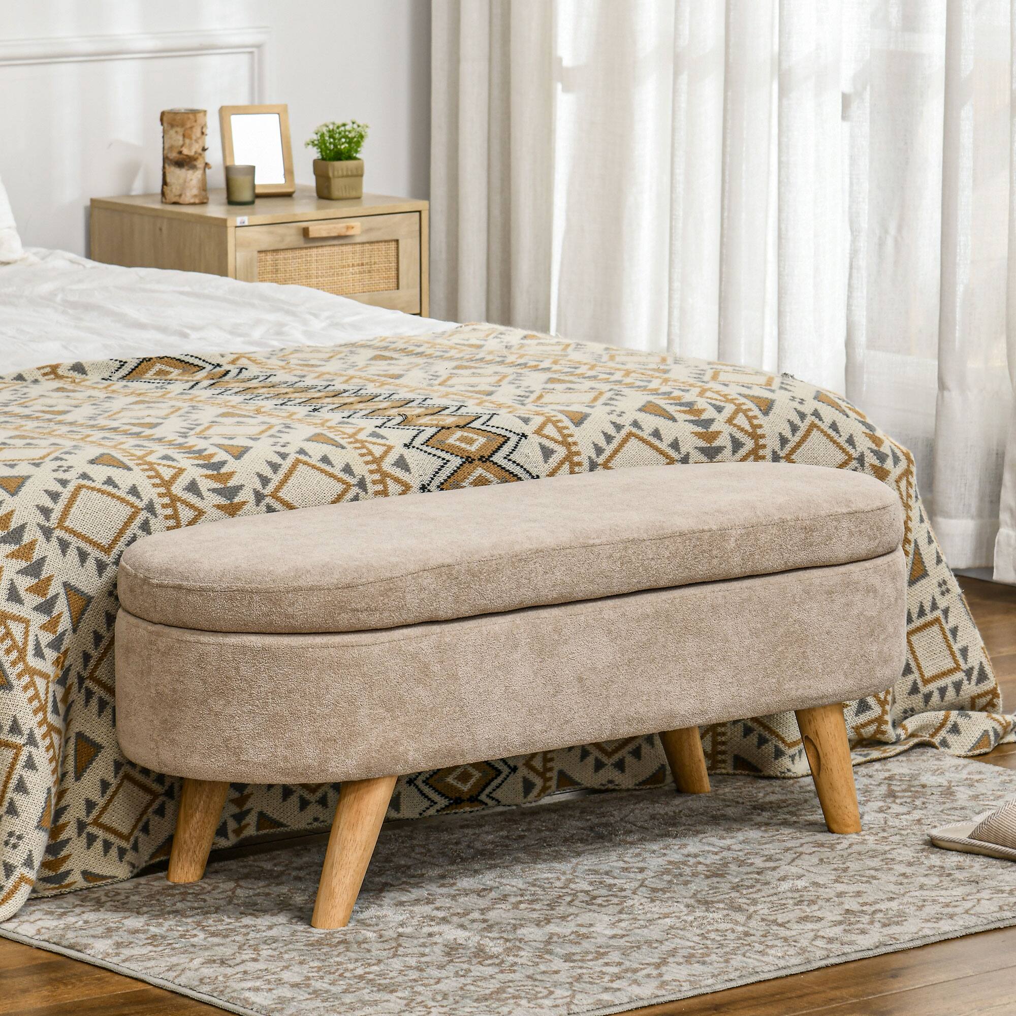 Angle. Homcom - Ottoman Bench, 43.3" Upholstered End of Bed Bench with Wood Legs - Beige.