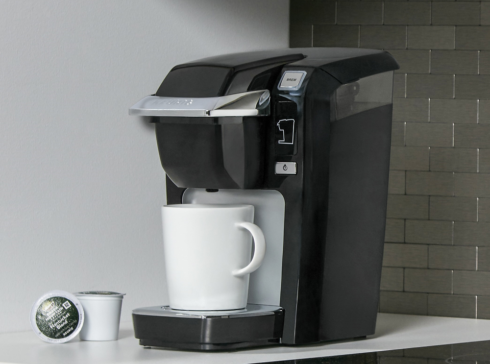 Best Buy: Keurig K-Mini K15 Single-Serve K-Cup Pod Coffee Maker Black