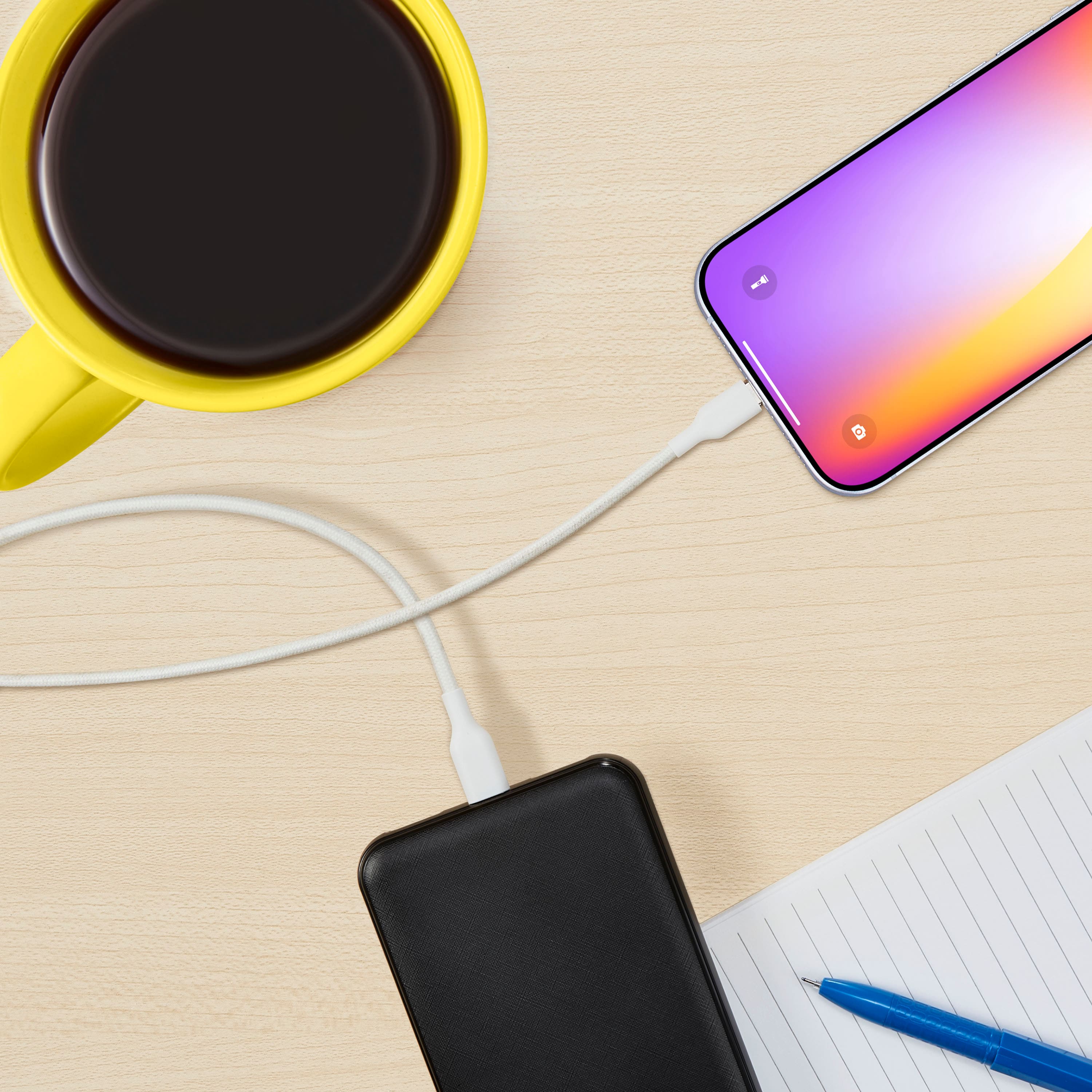 Alt View 15. Best Buy essentials™ - 4' USB-C to USB-C Braided Charge-and-Sync Cable - White.